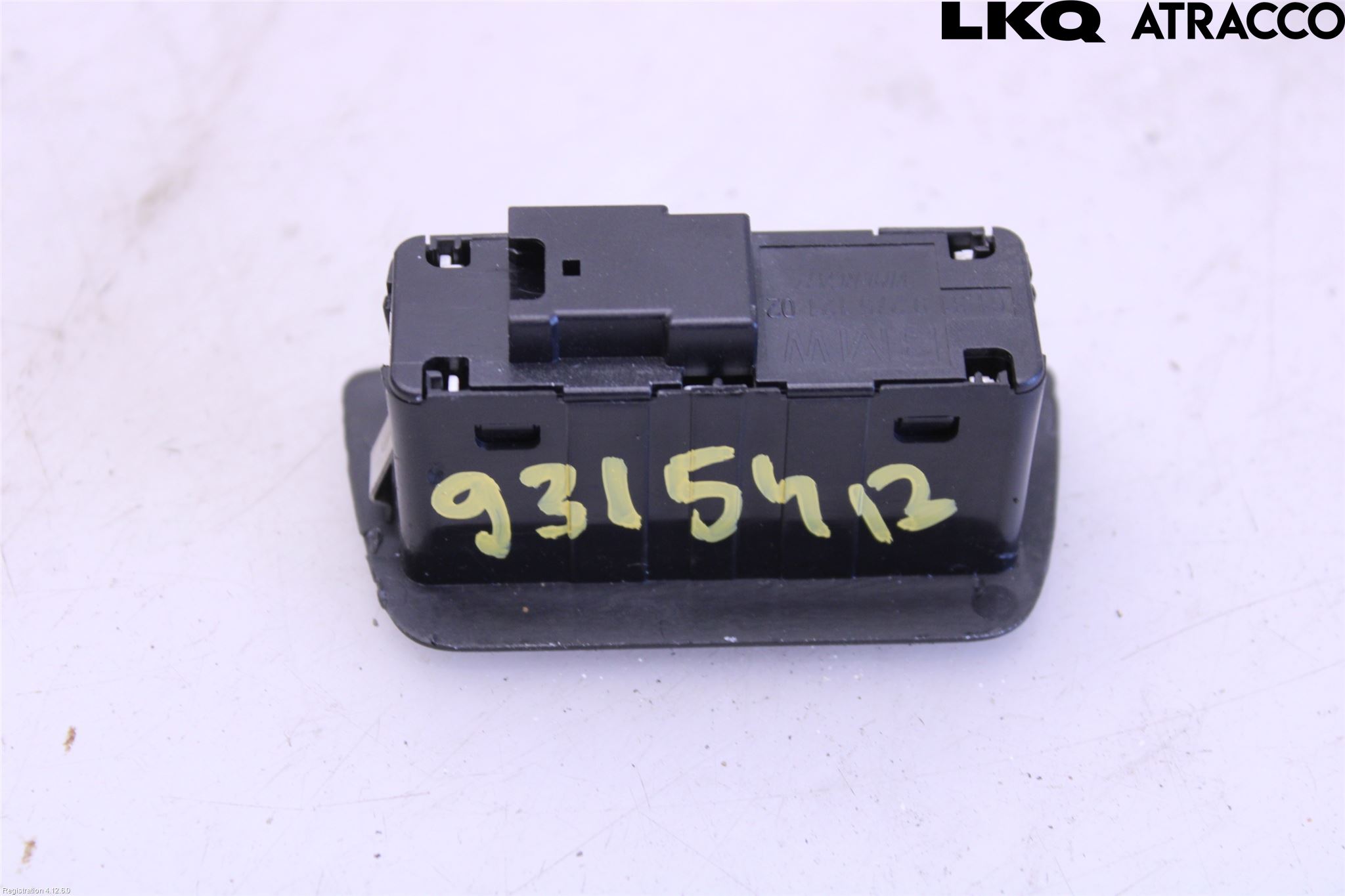 BMW 4 F32/F33/F82/F83 13-20 Strömställare Baklucka