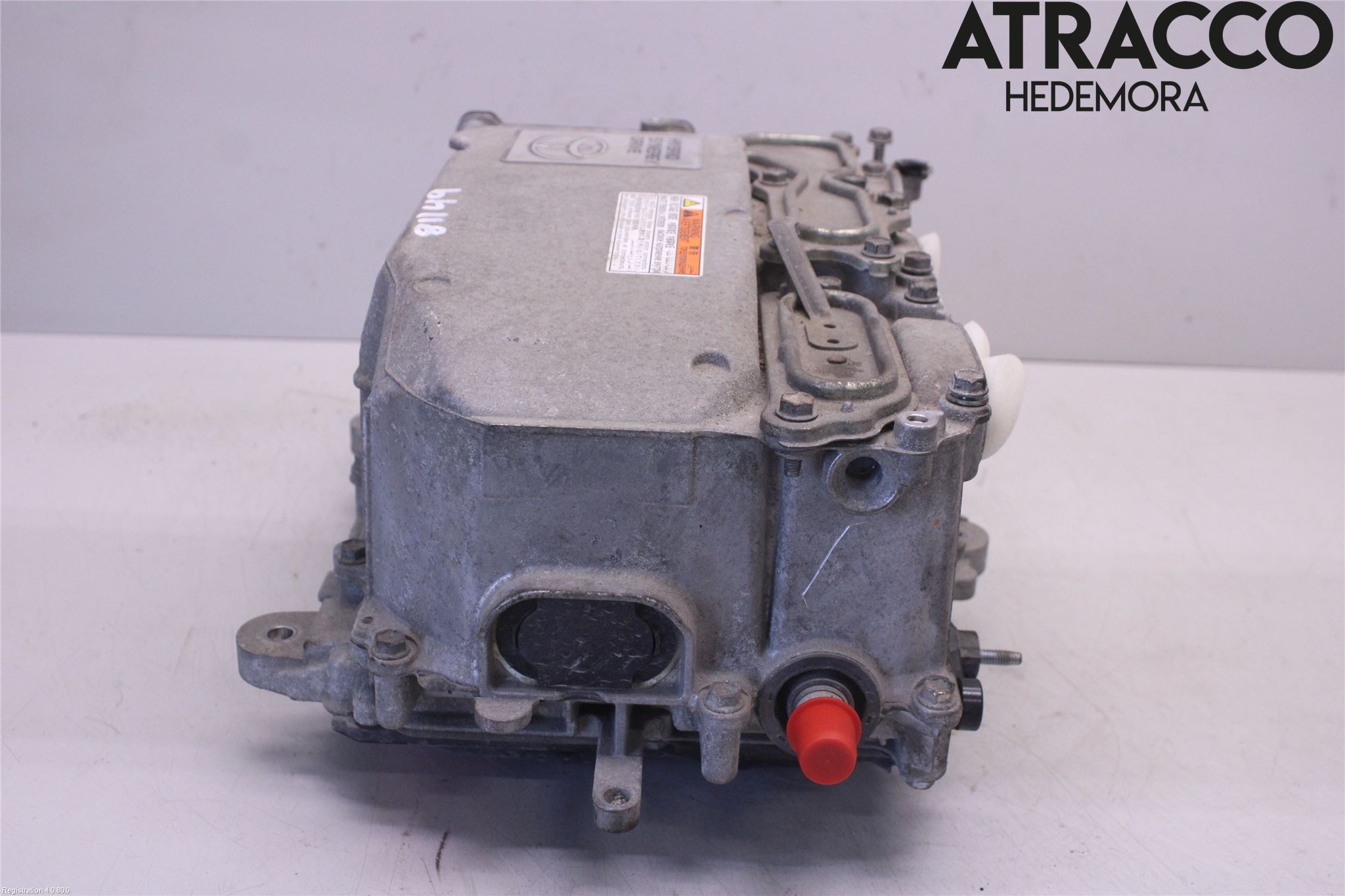 Toyota YARIS XP130 12-14 Hybridconverter