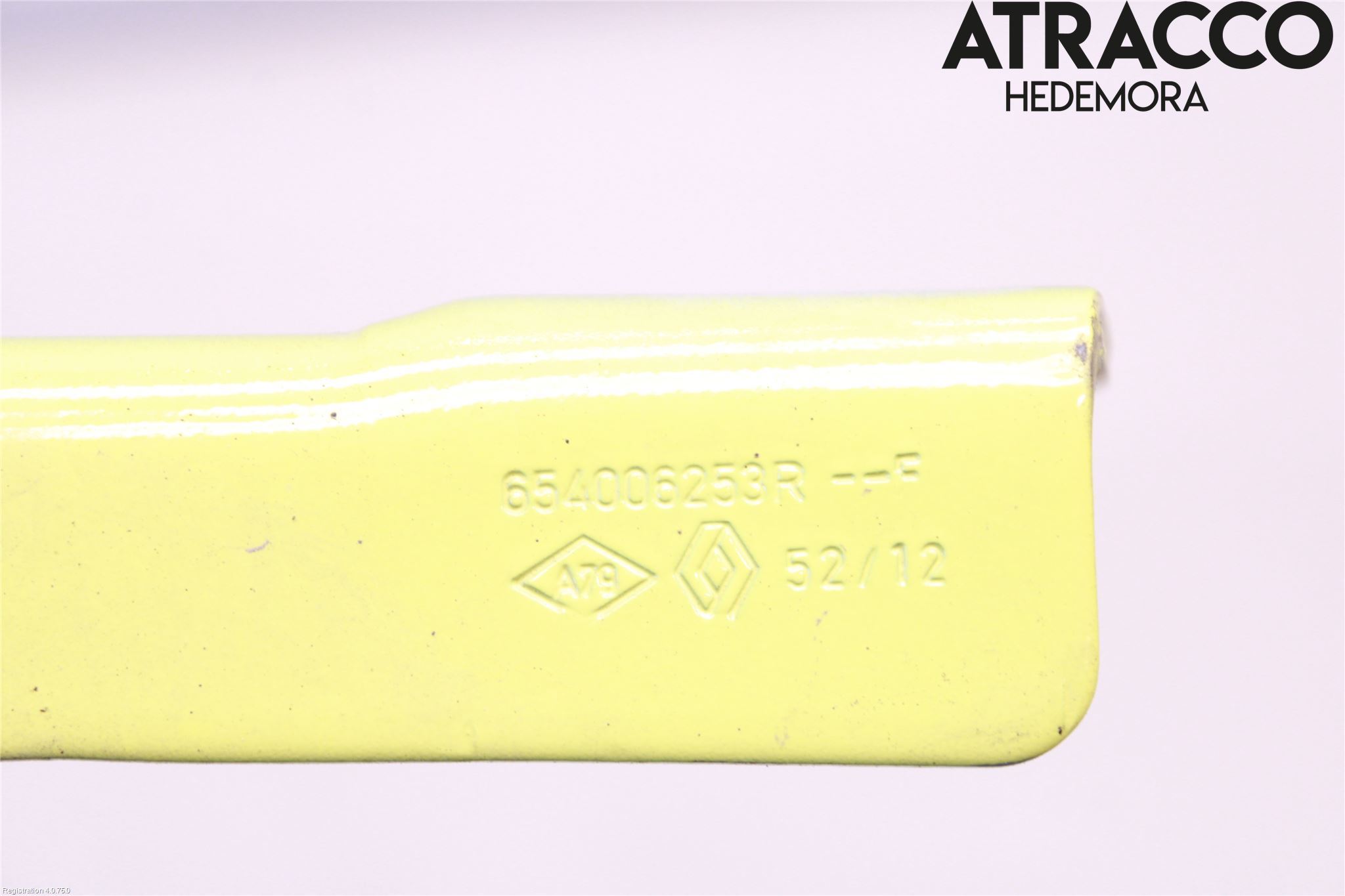 Renault CLIO IV 12-16 Huvgångjärn