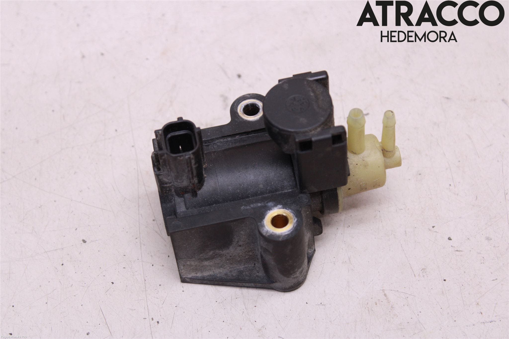 Subaru OUTBACK 15-20 Vakuumventil