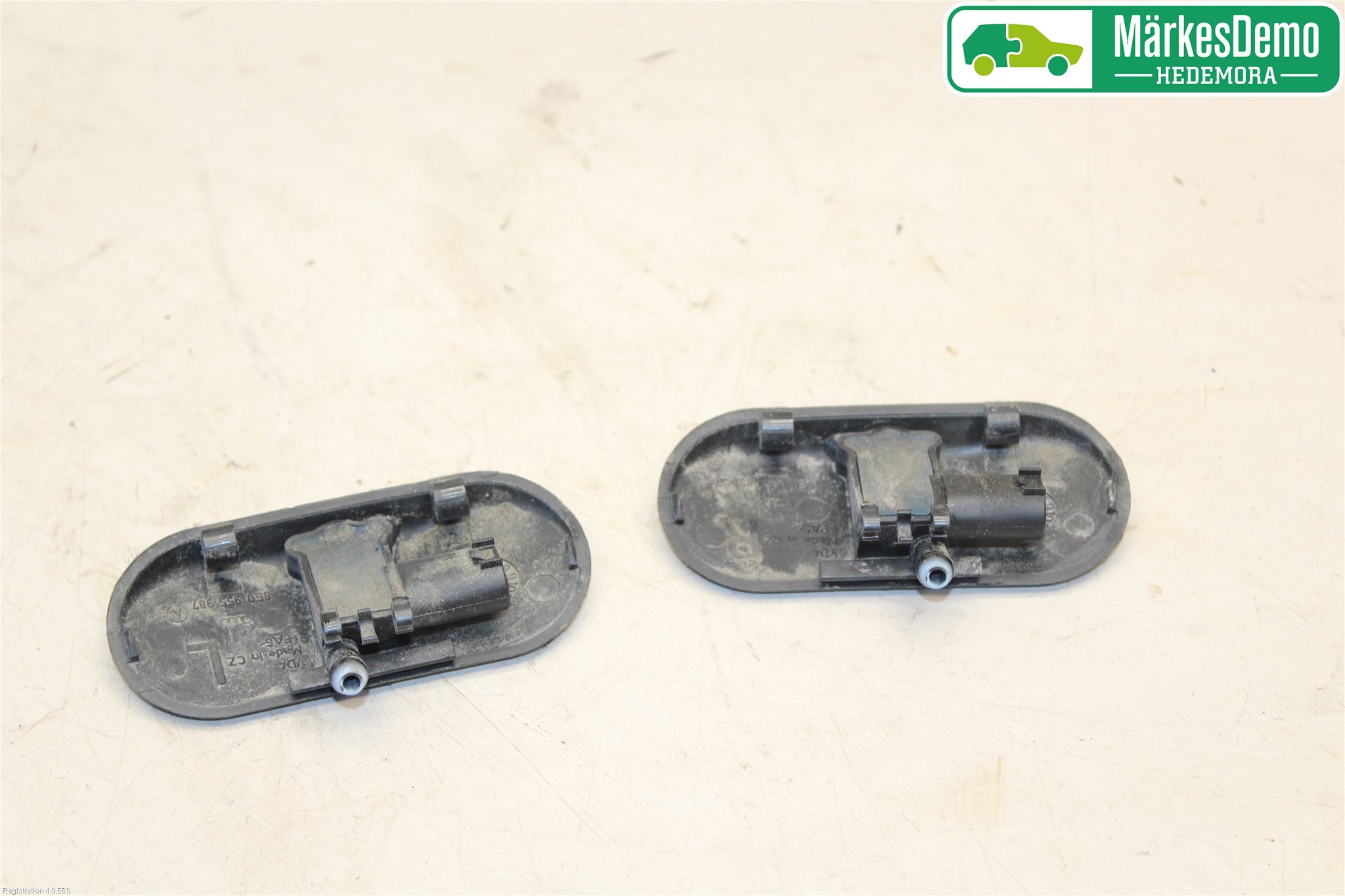 Audi A4/S4 01-05 Spolarmunstycke Rutor