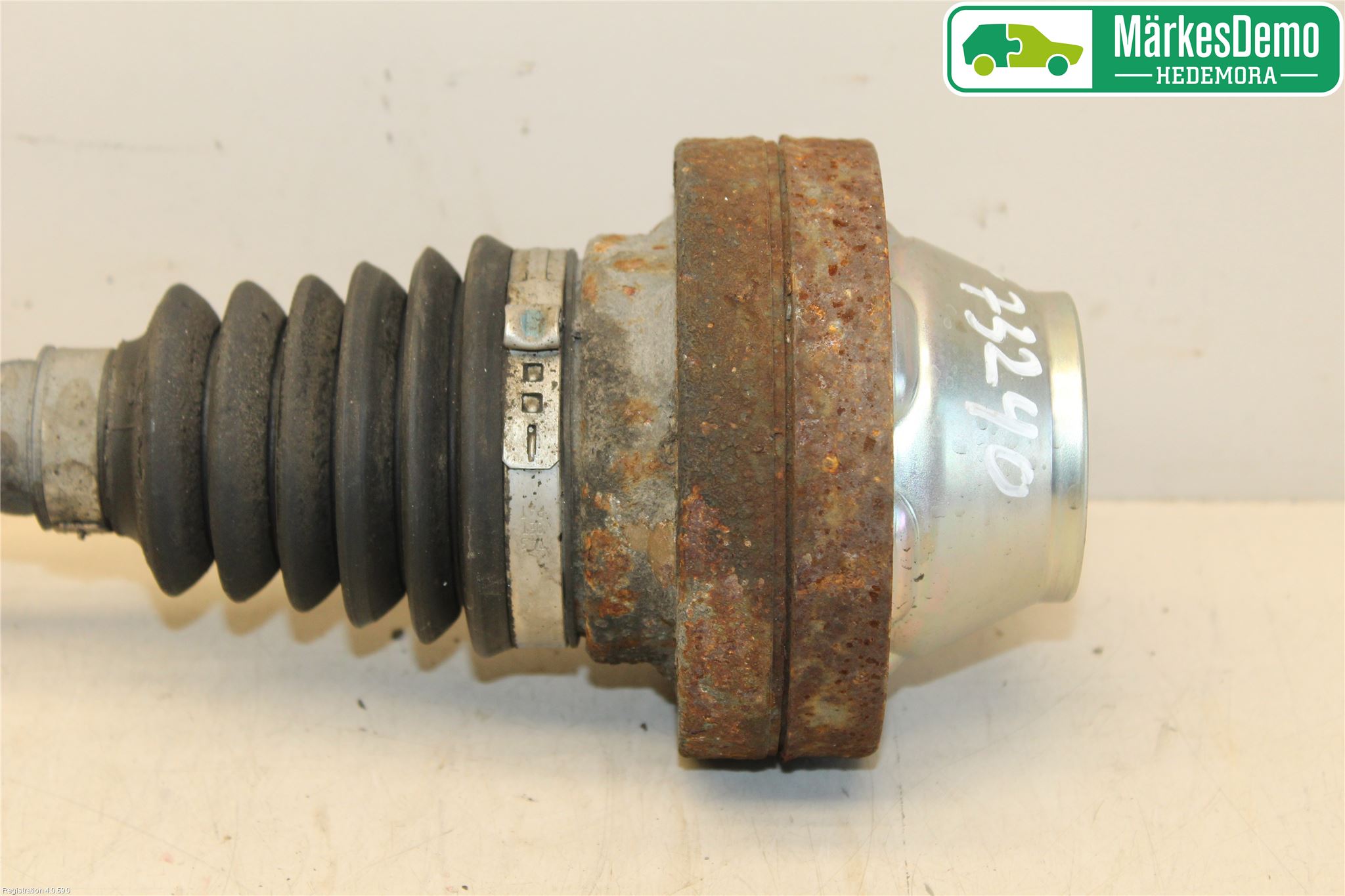 Audi Q7/SQ7 Drivaxel Fram Vänster