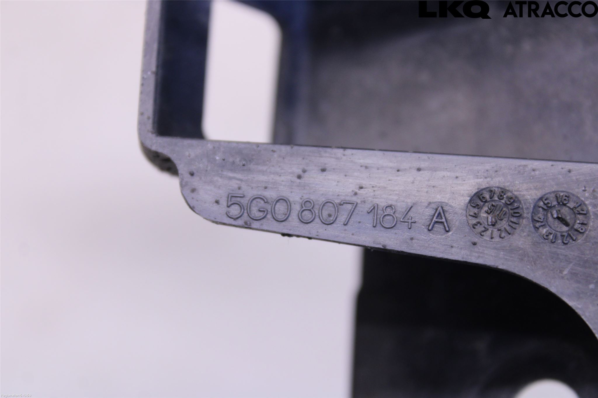 Volkswagen VW GOLF / E-GOLF VII 13-20 Stötfångarfäste Fram Hö