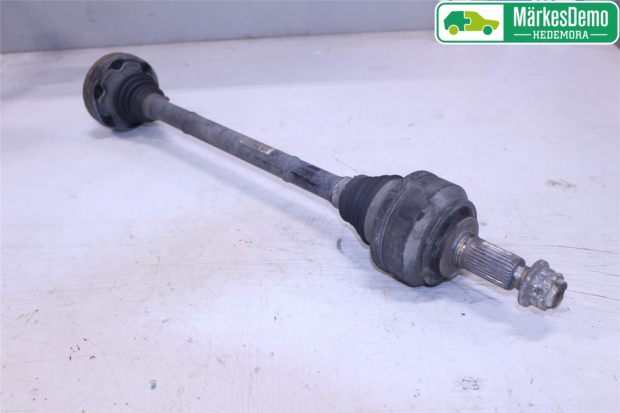 Porsche CAYENNE 03- Drivaxel Bak Vänster