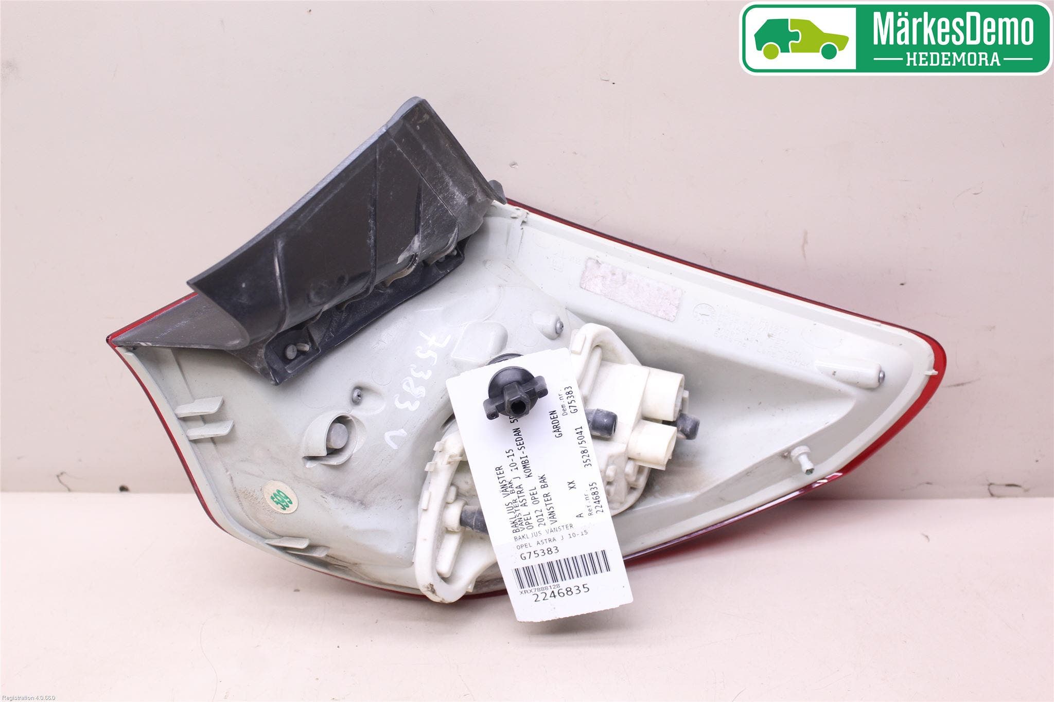 Opel ASTRA J 10-15 Bakljus Vänster