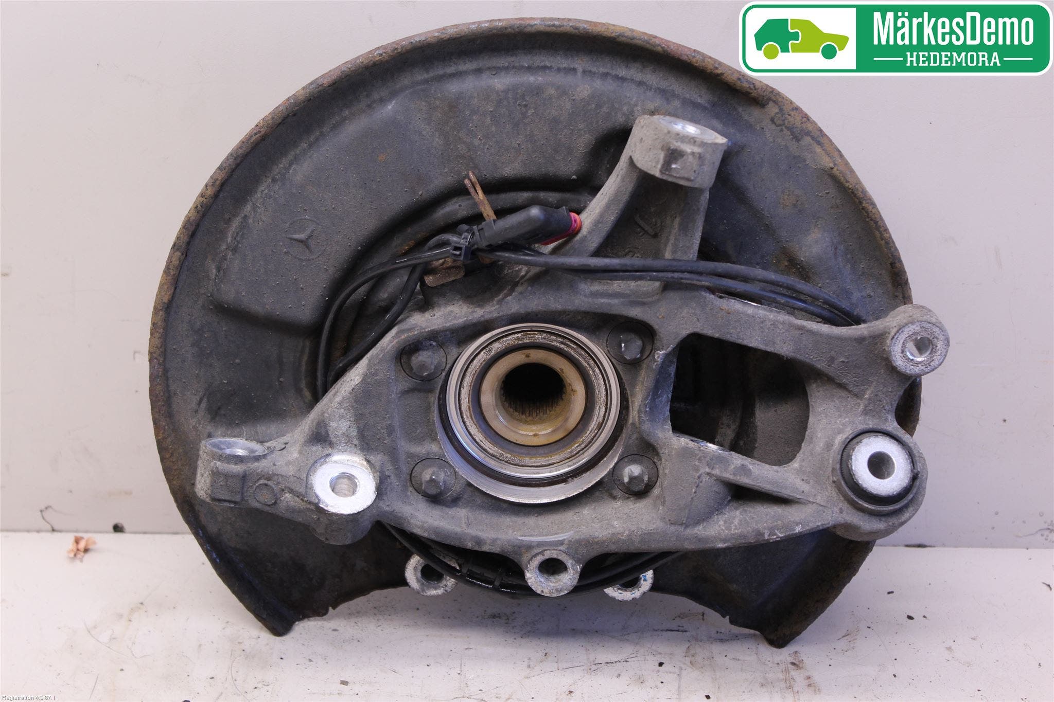 Mercedes-Benz MB CLS (C219) 03-11 Hjullagerhus-Spindel Hö B