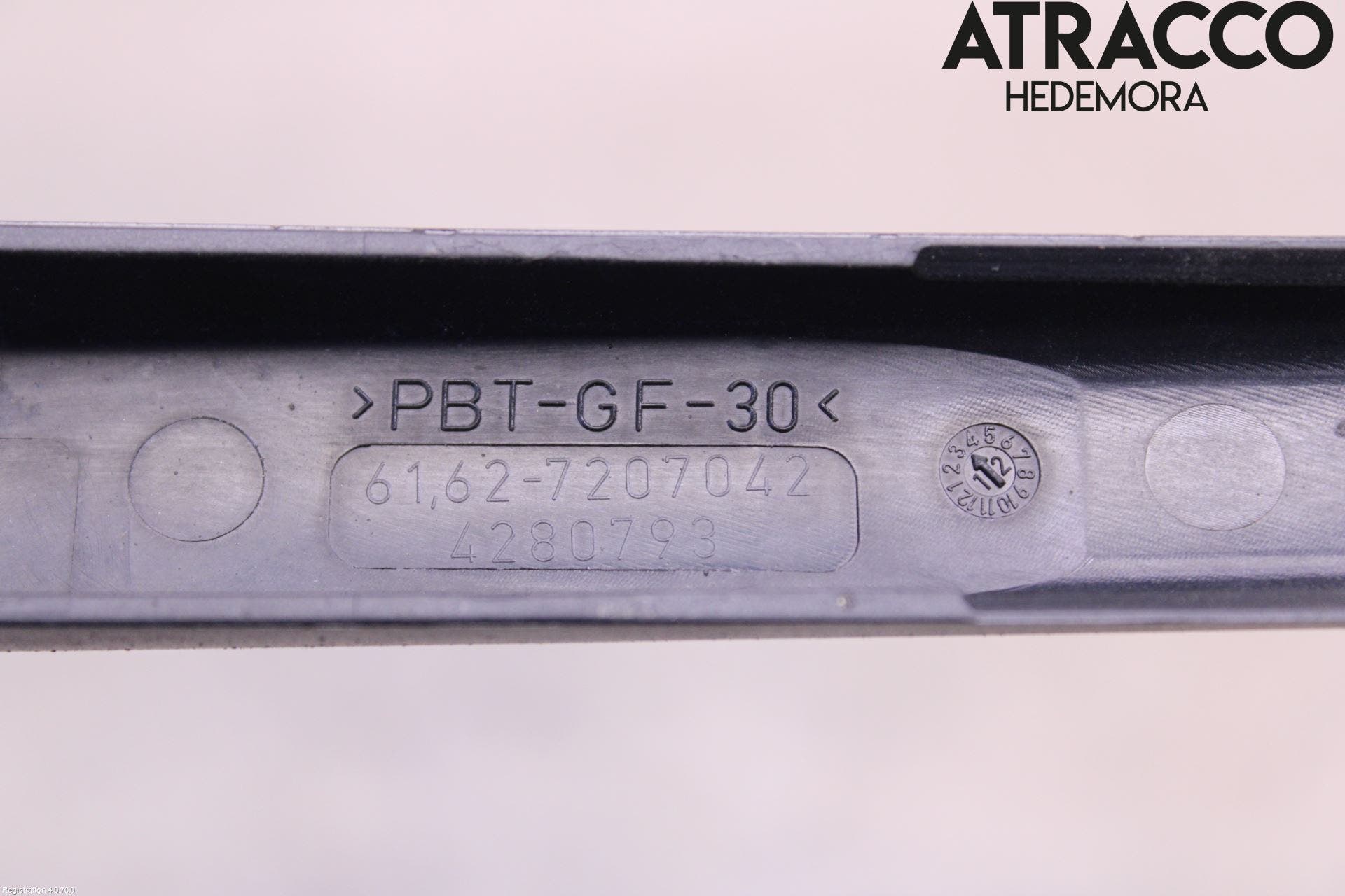 BMW 5 F10/F11/F18 09-17 Torkararm-Bakruta