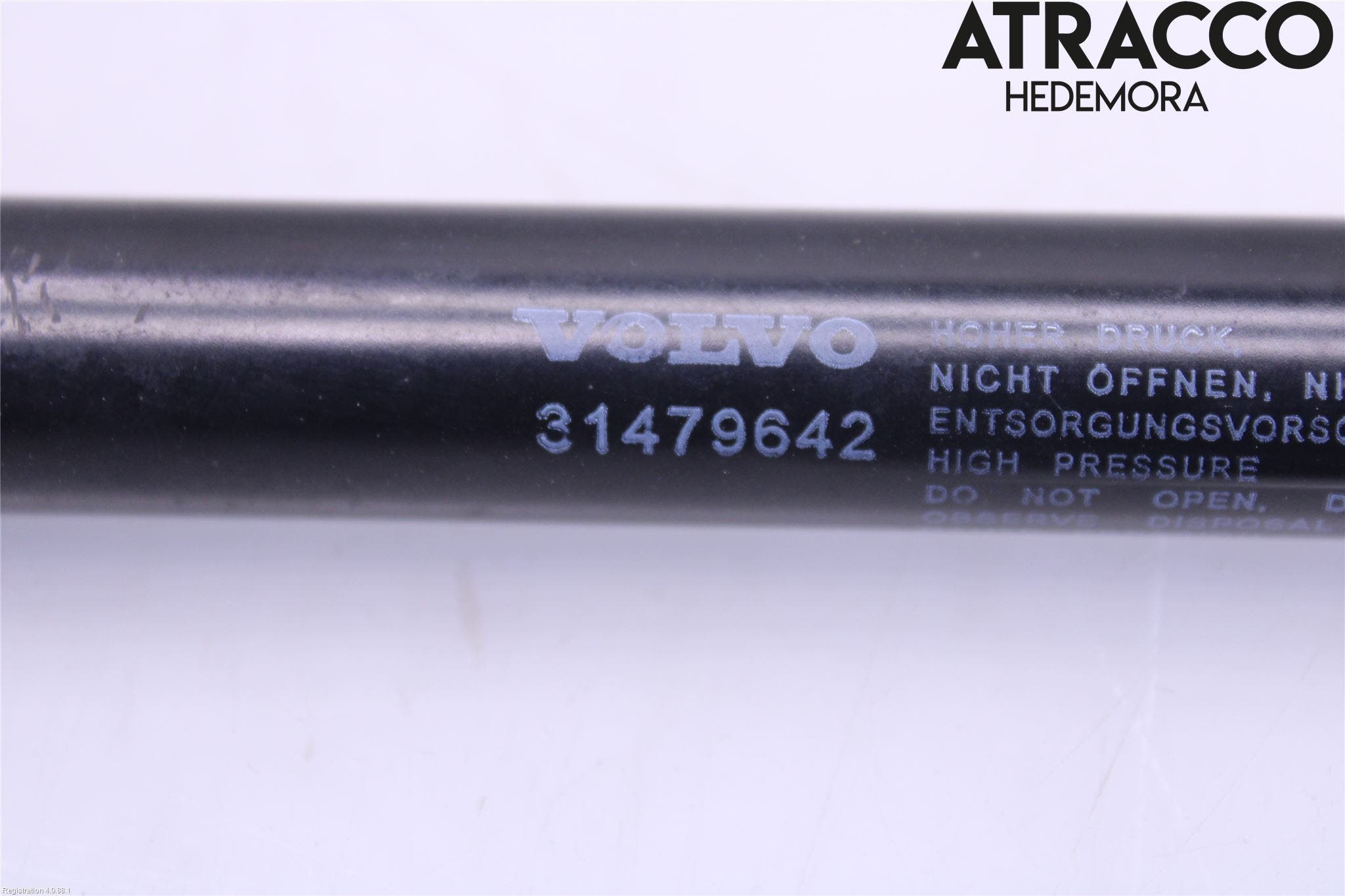 Volvo V90 17->> Gasfjäder Motorhuv