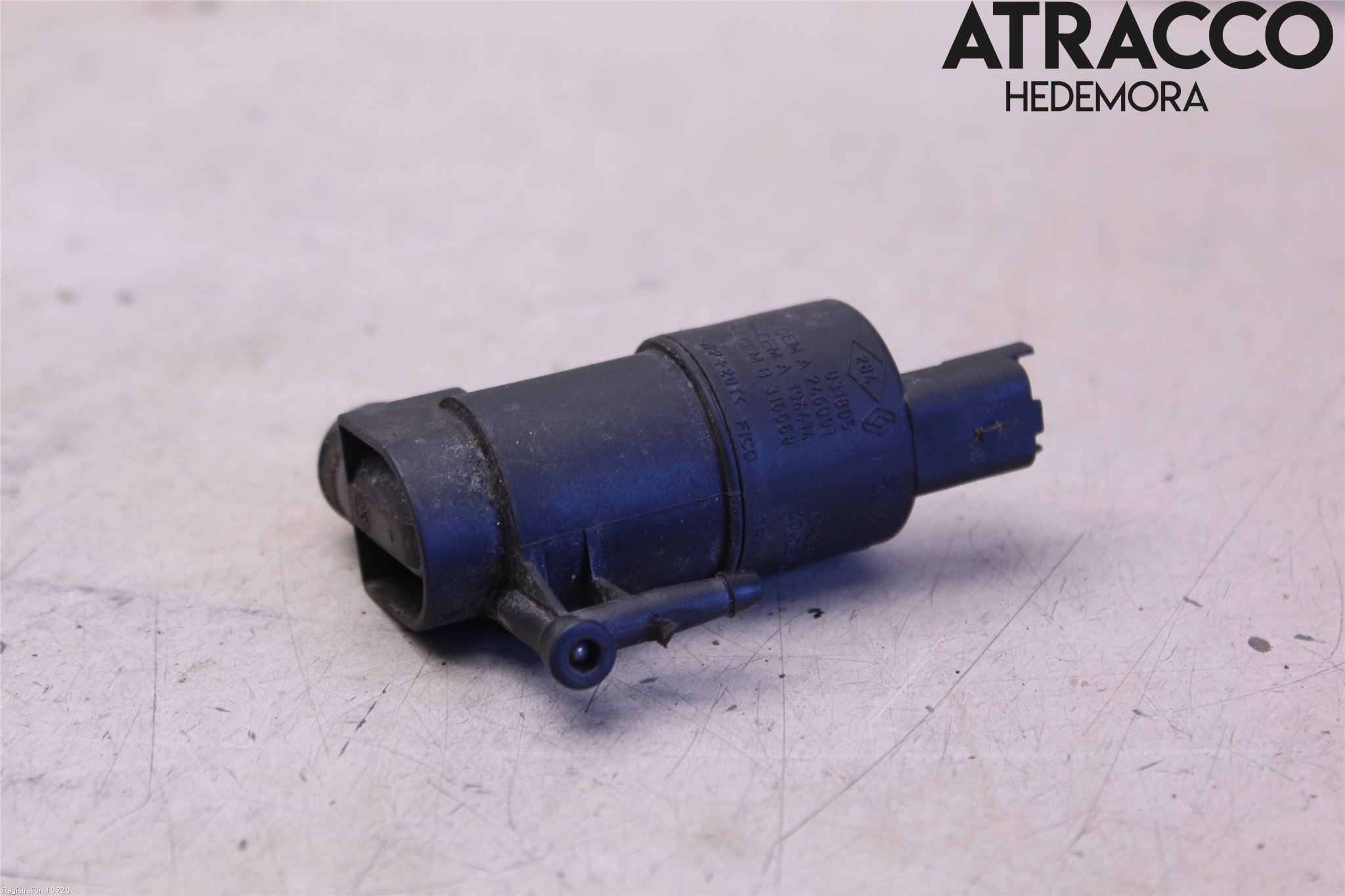Renault MASTER III  04-10 Spolarpump Vindruta