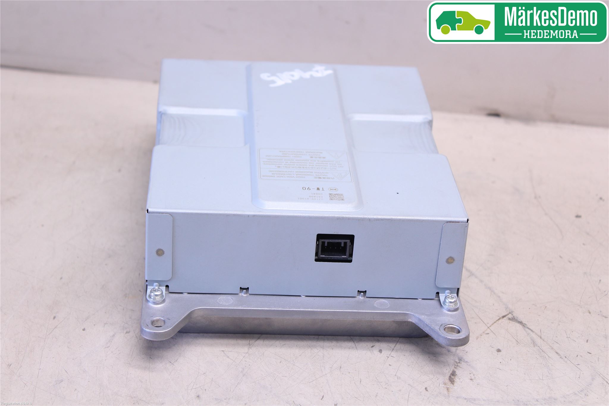 Mitsubishi OUTLANDER 13-21 Converter