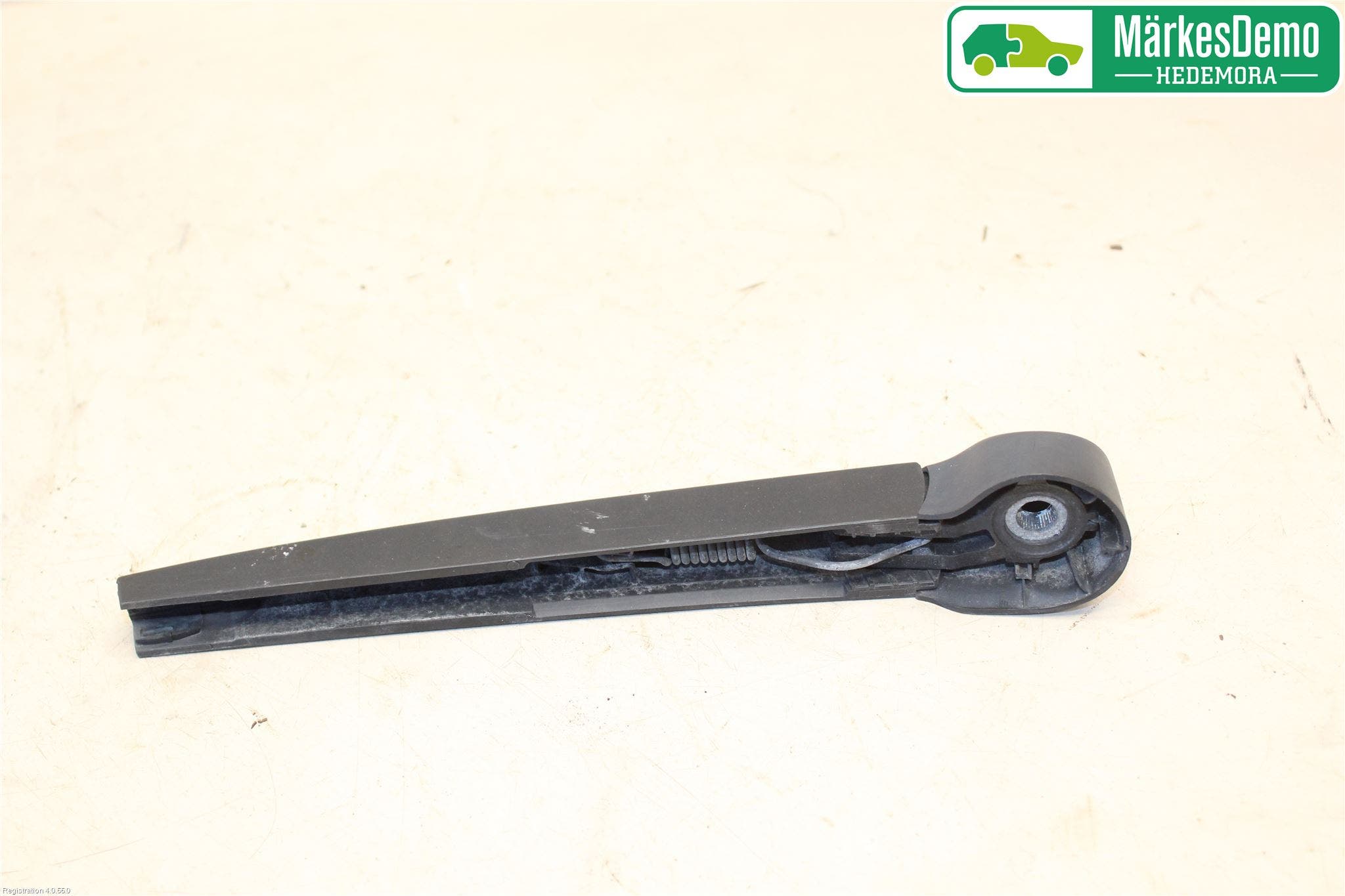 Volkswagen VW GOLF VI 09-13 Torkararm-Bakruta