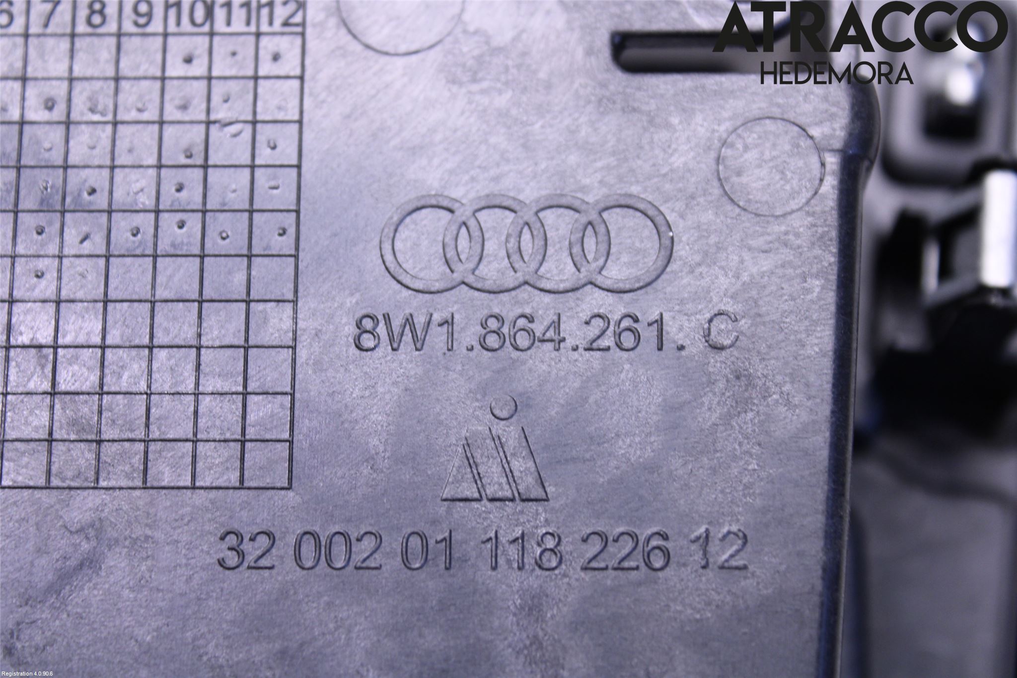 Audi A5 17- Instrumentkonsoll Mitt