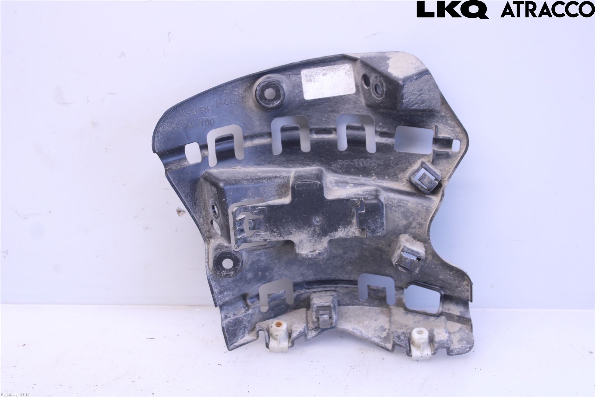 Jaguar E-PACE 17- Stötfångardel Bak Hö