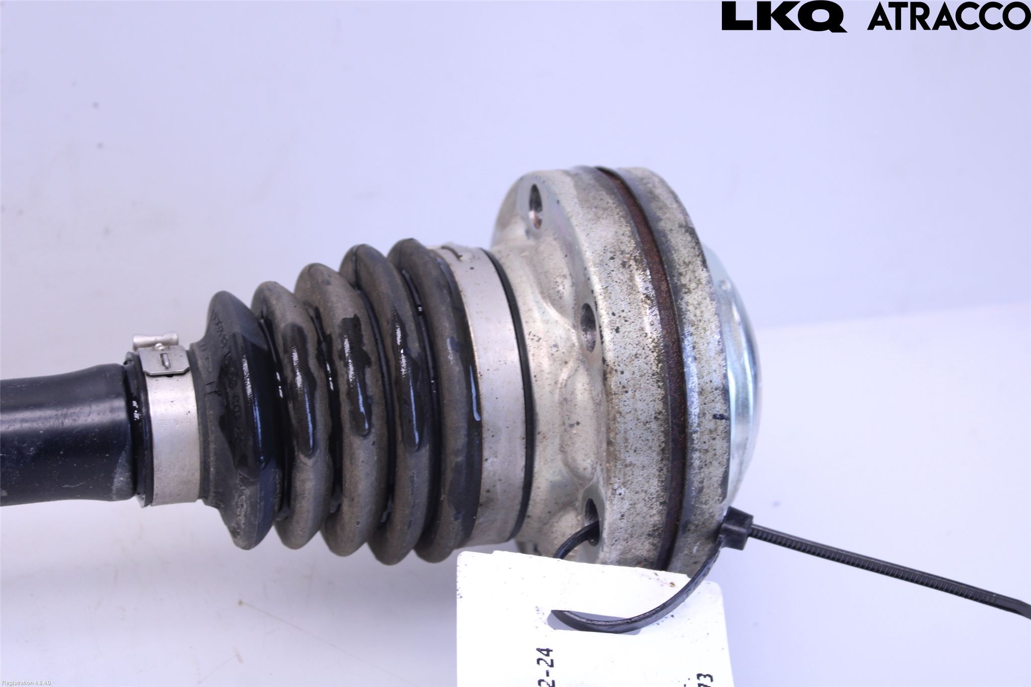 Volkswagen VW TRANSP/CARAVELLE (T7) 22-24 Drivaxel Bak Höger