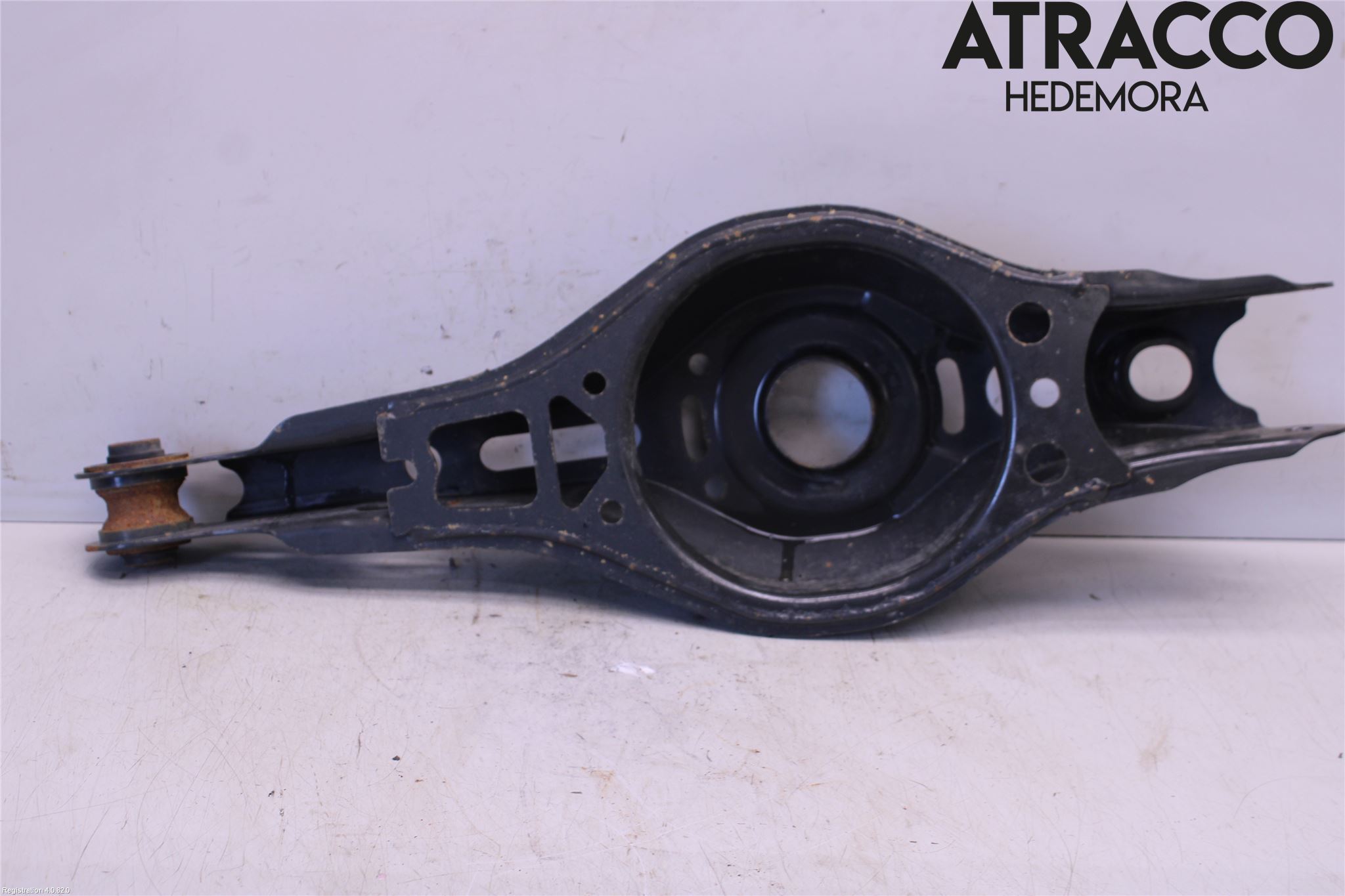 Toyota COROLLA 19- Bärarm Bak Höger