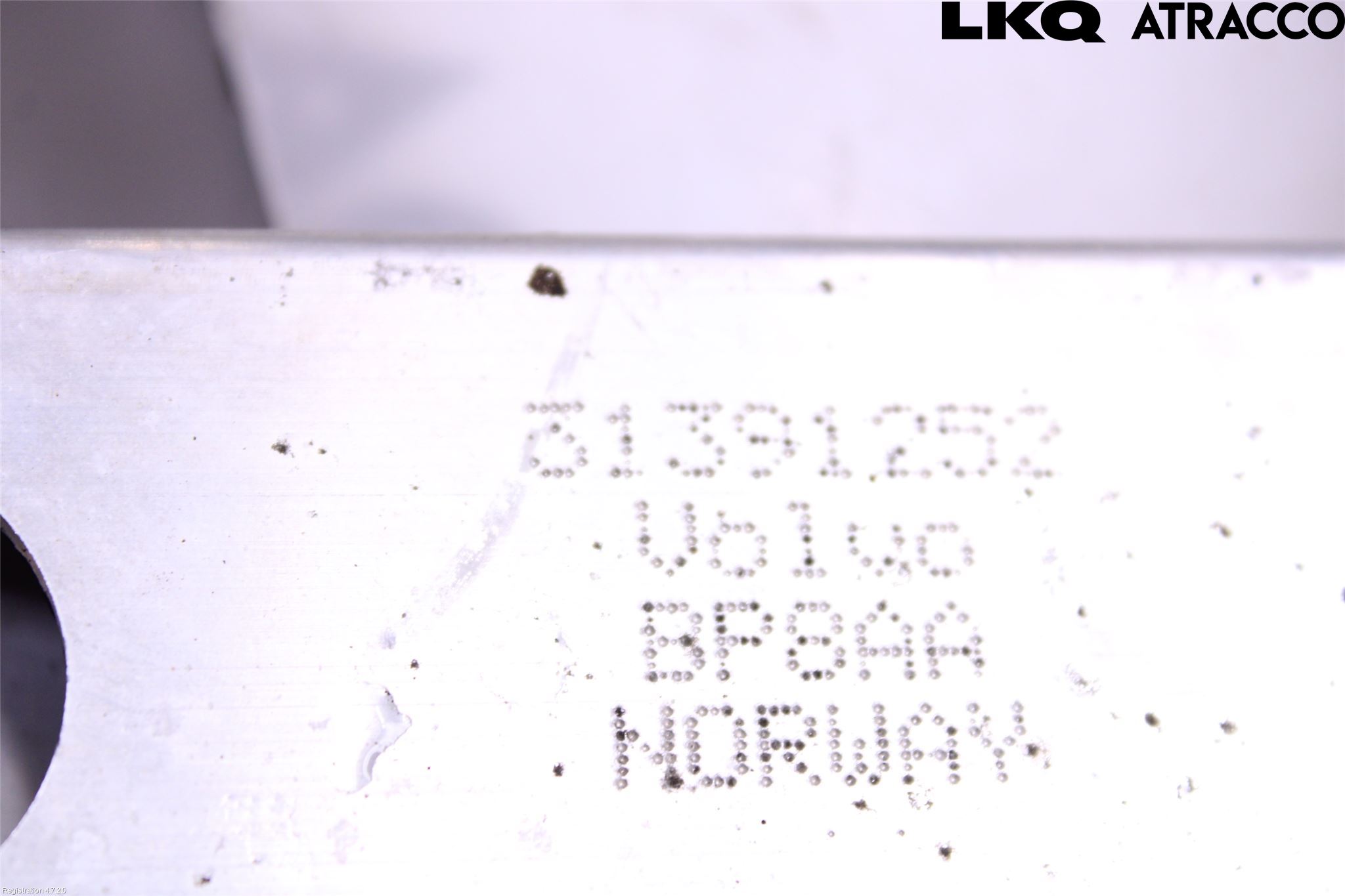 Volvo V90 17->> Frontplåt