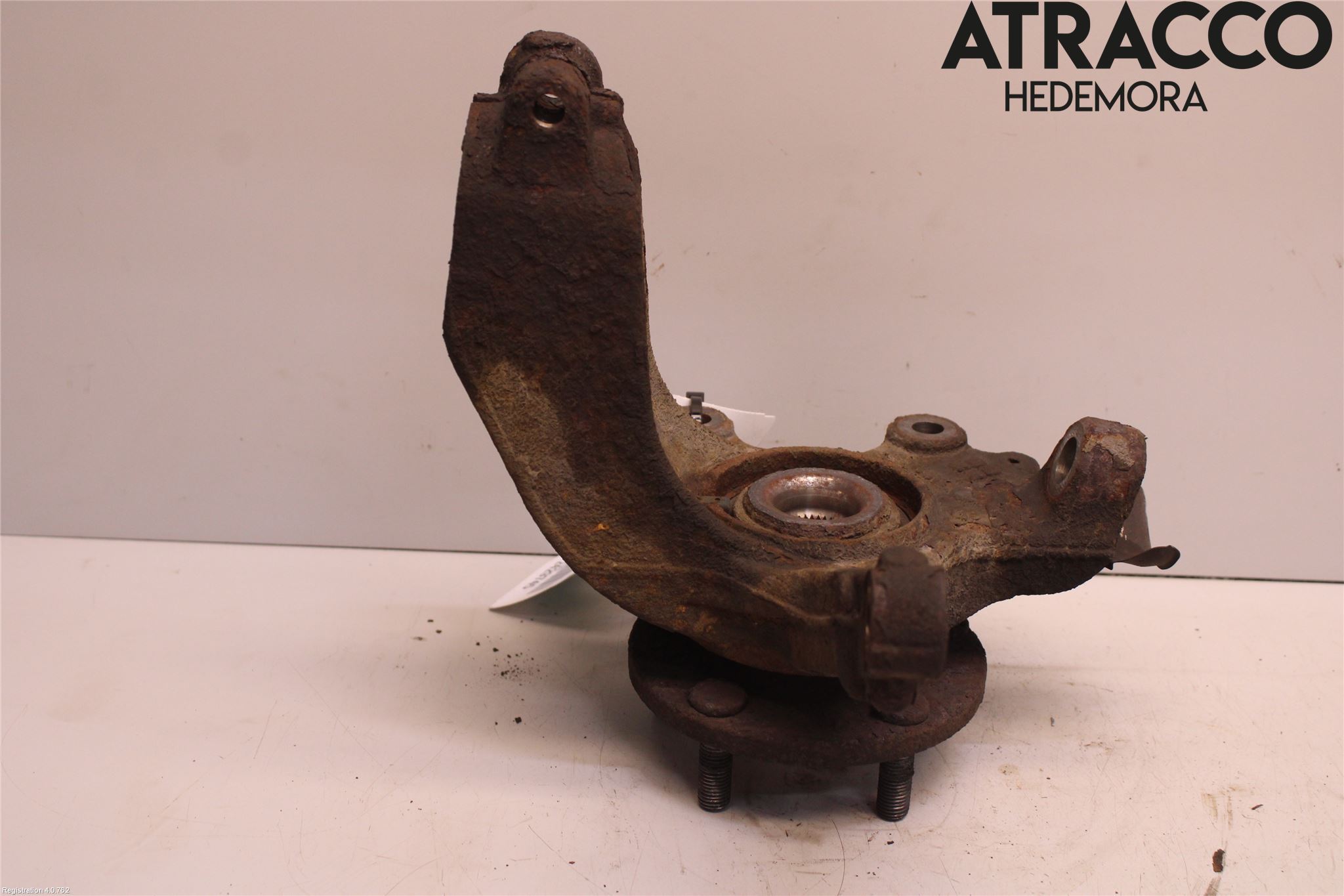 Ford FOCUS     04-07 Styrspindel Lagerhus Vä