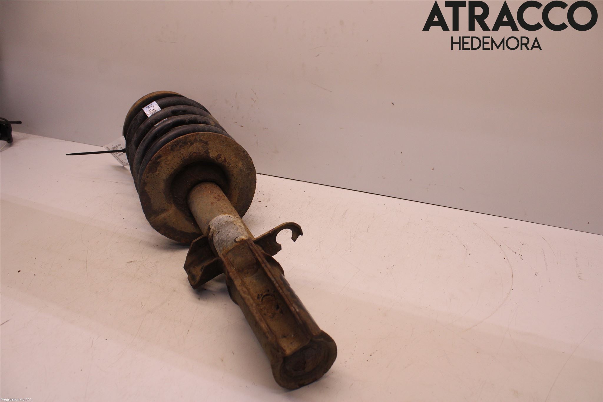 BMW X5 E53     99-06 Fjäderben Fram Vänster