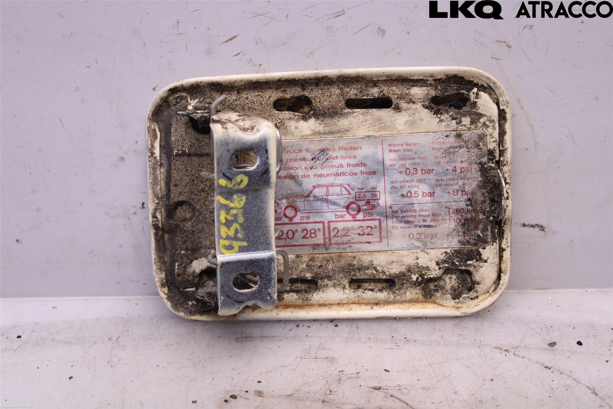 Mercedes-Benz MB 200-300  (W123) 76-86 Tanklucka