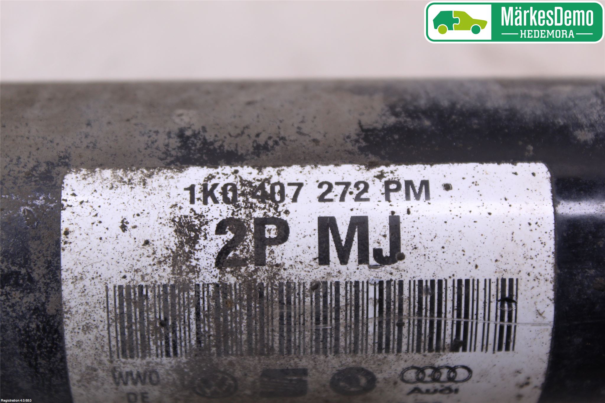 Volkswagen VW CADDY 11-15 Drivaxel Fram Höger