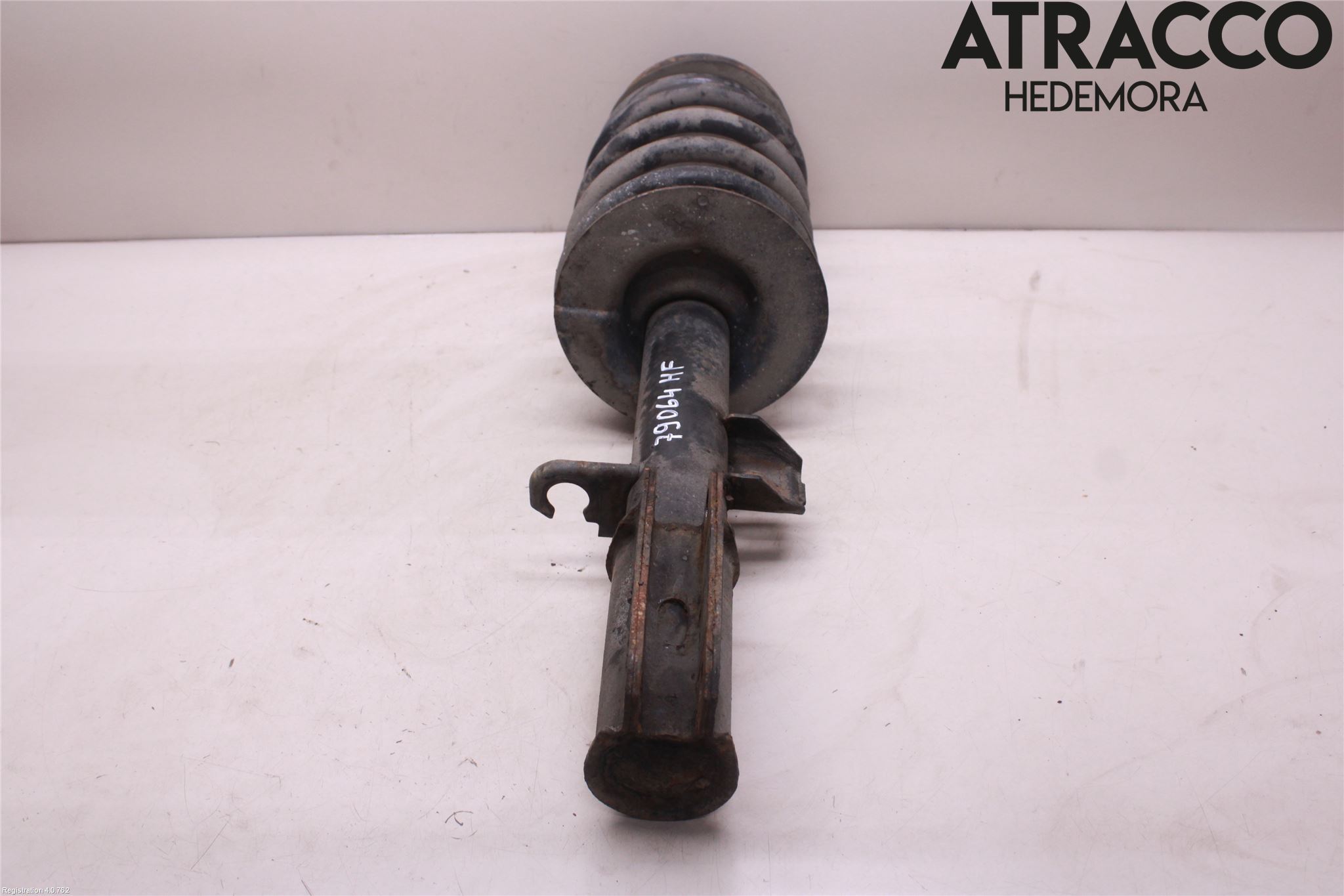 BMW X5 E53     99-06 Fjäderben Fram Höger