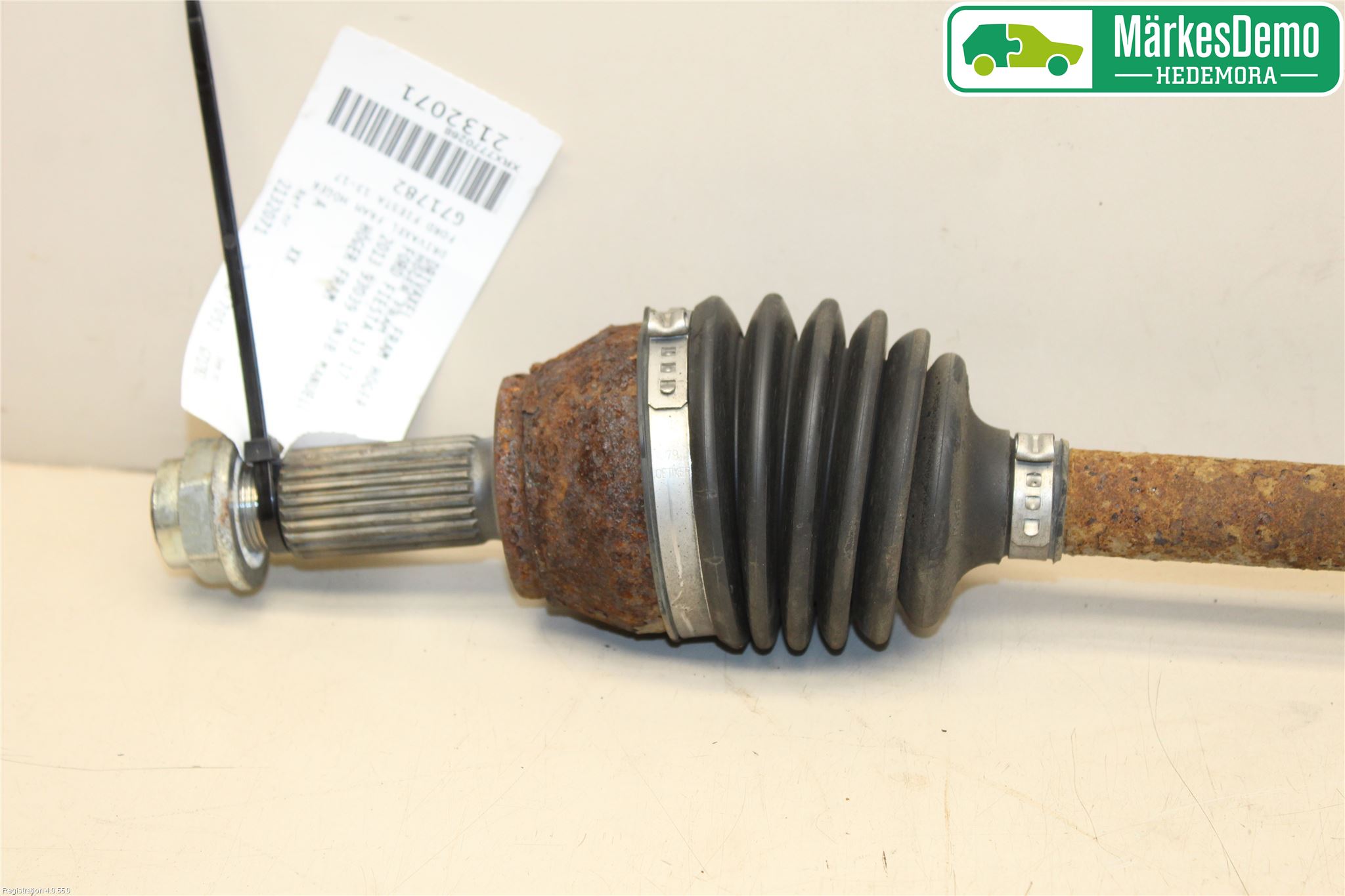 Ford FIESTA 13-17 Drivaxel Fram Höger