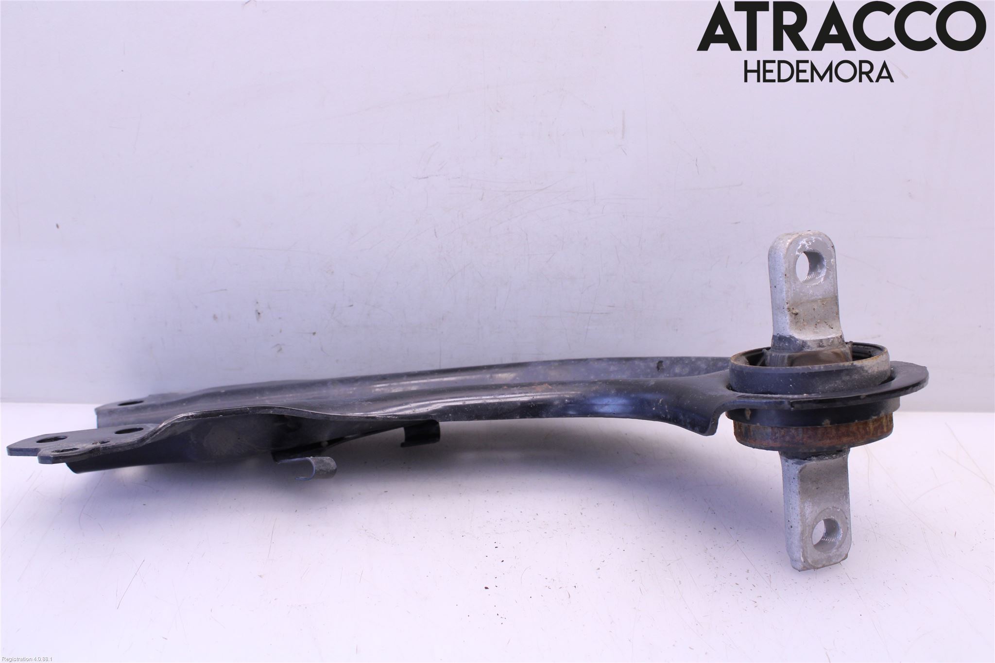 Toyota RAV4 19- Bärarm Bak Vänster