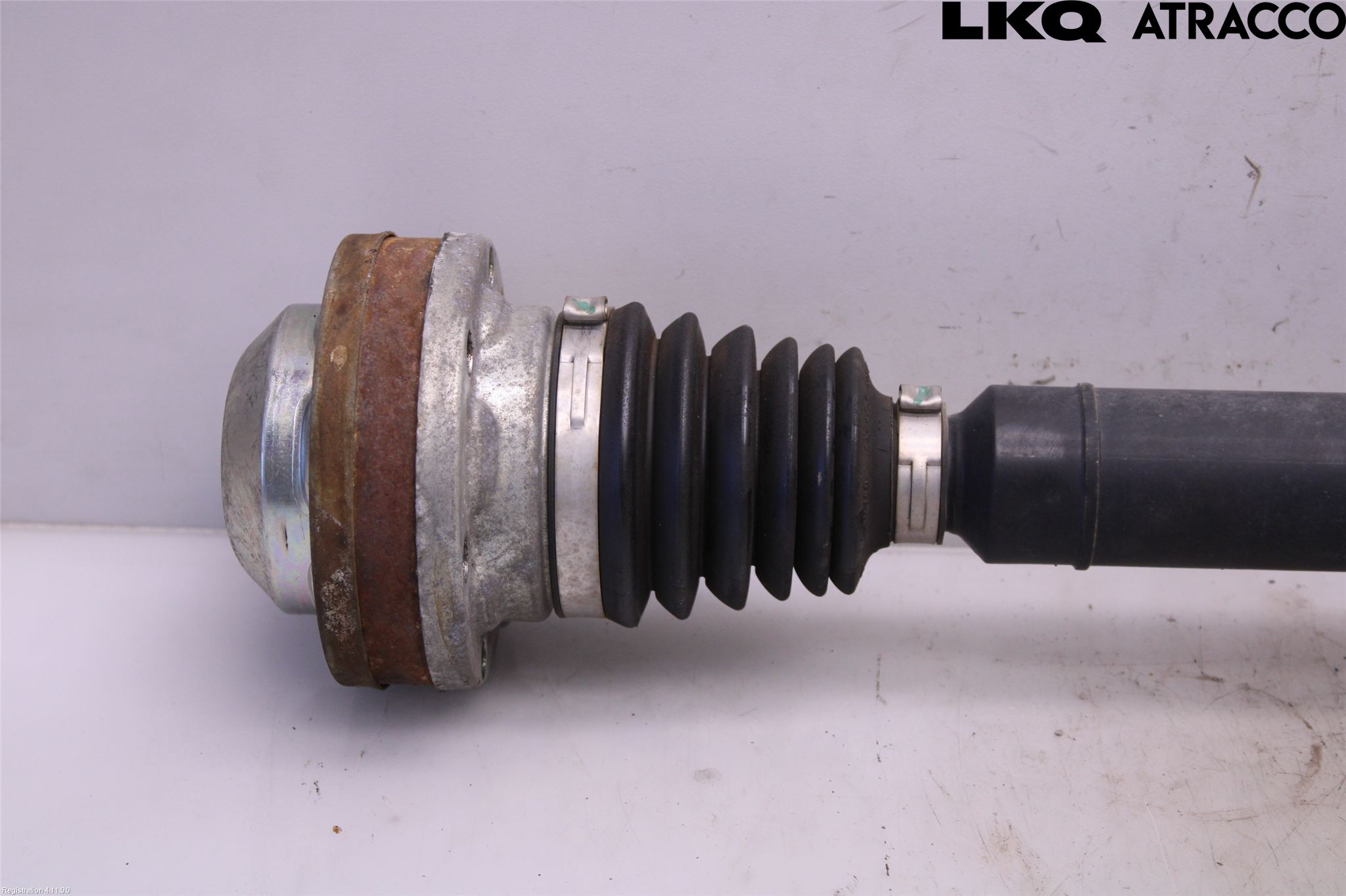 Volkswagen VW PASSAT 11-14 Drivaxel Fram Höger