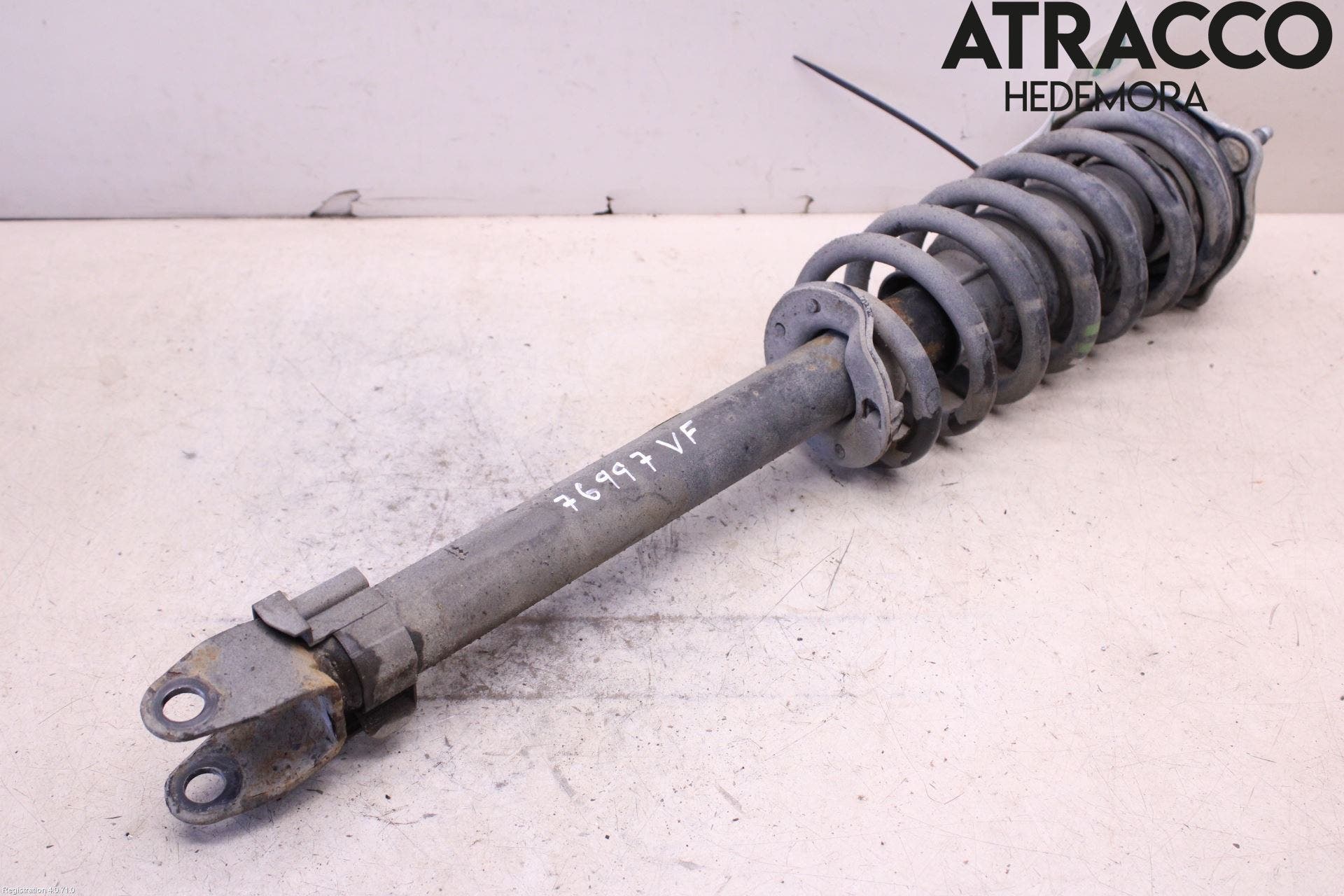 Mercedes-Benz MB C-KLASS (W205) 14-21 Fjäderben Fram Vänster