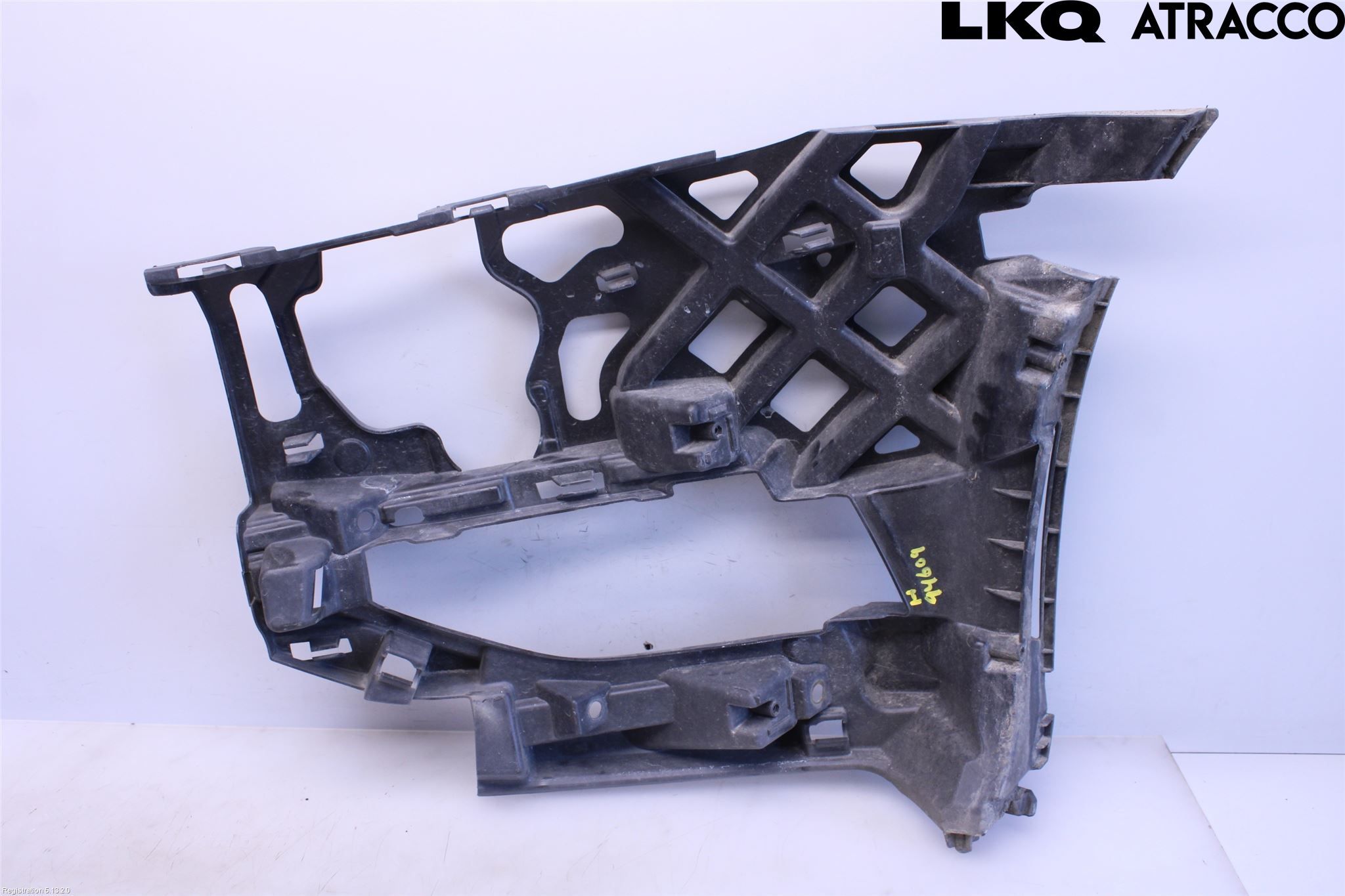 Volkswagen VW GOLF / E-GOLF VII 13-20 Stötfångarfäste Fram Hö