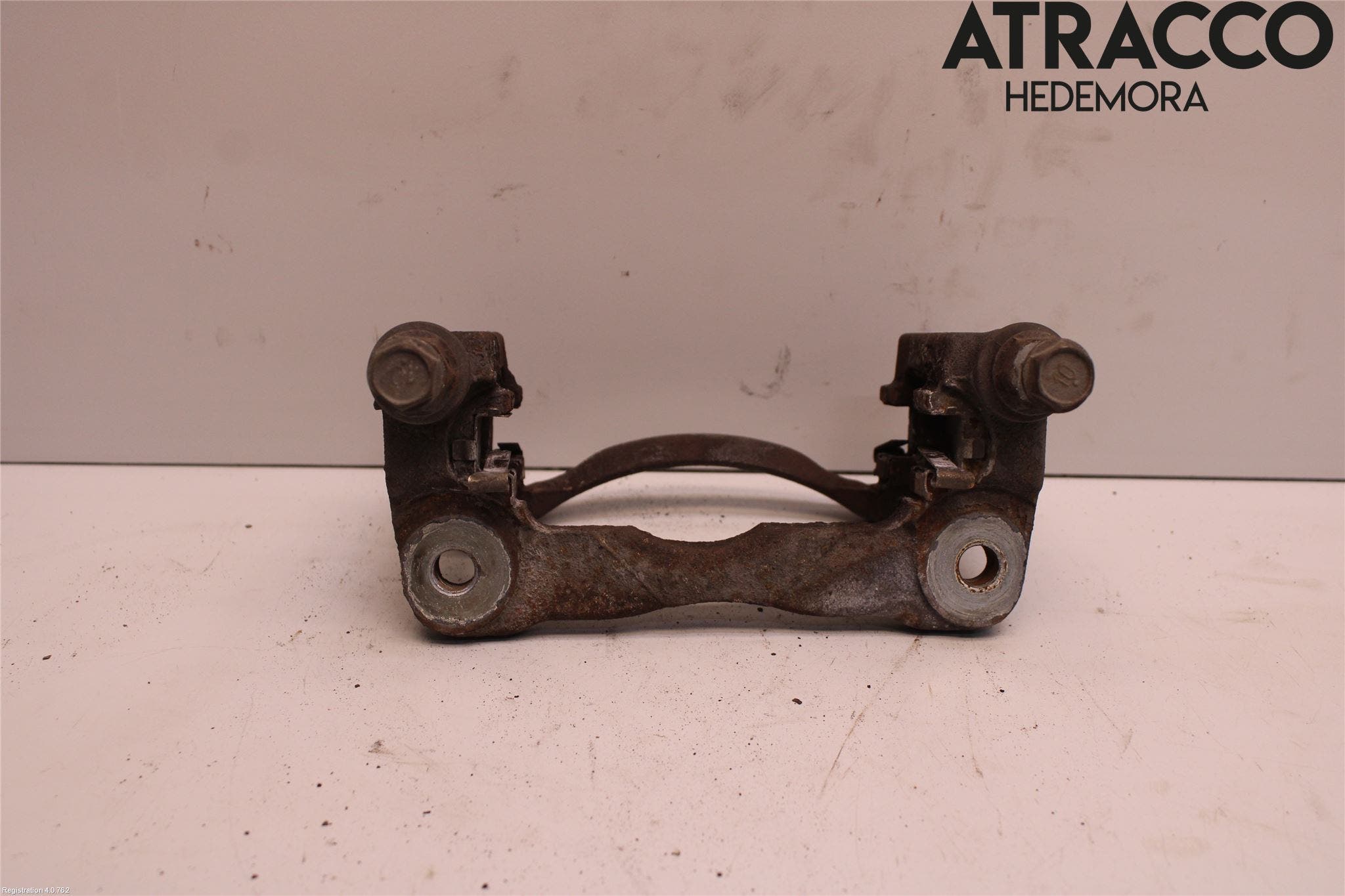 Lexus CT 200h Bromsokshållare