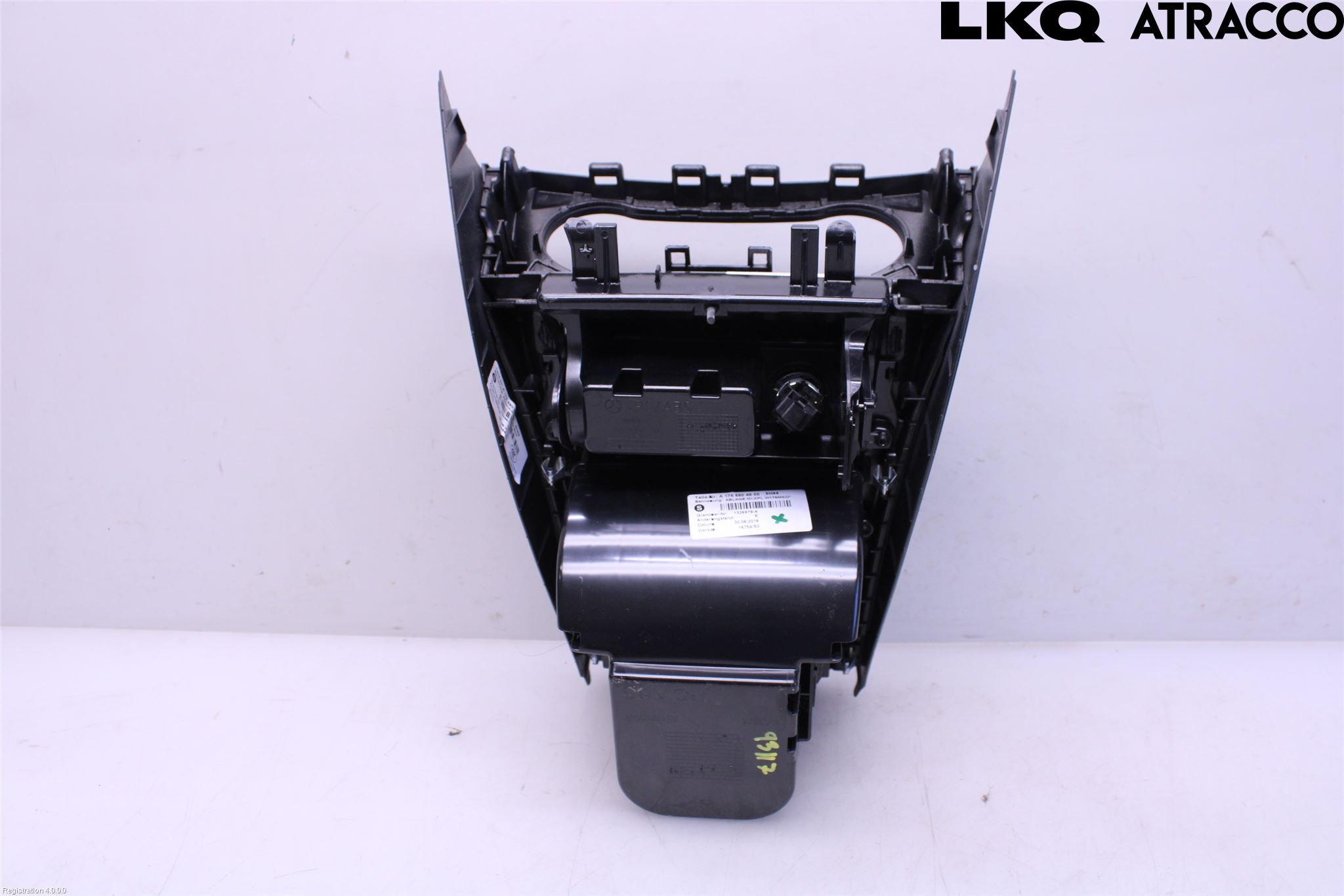 Mercedes-Benz MB CLA-KLASS (C117/X117) 13-19 Instrumentkonsoll Mitt