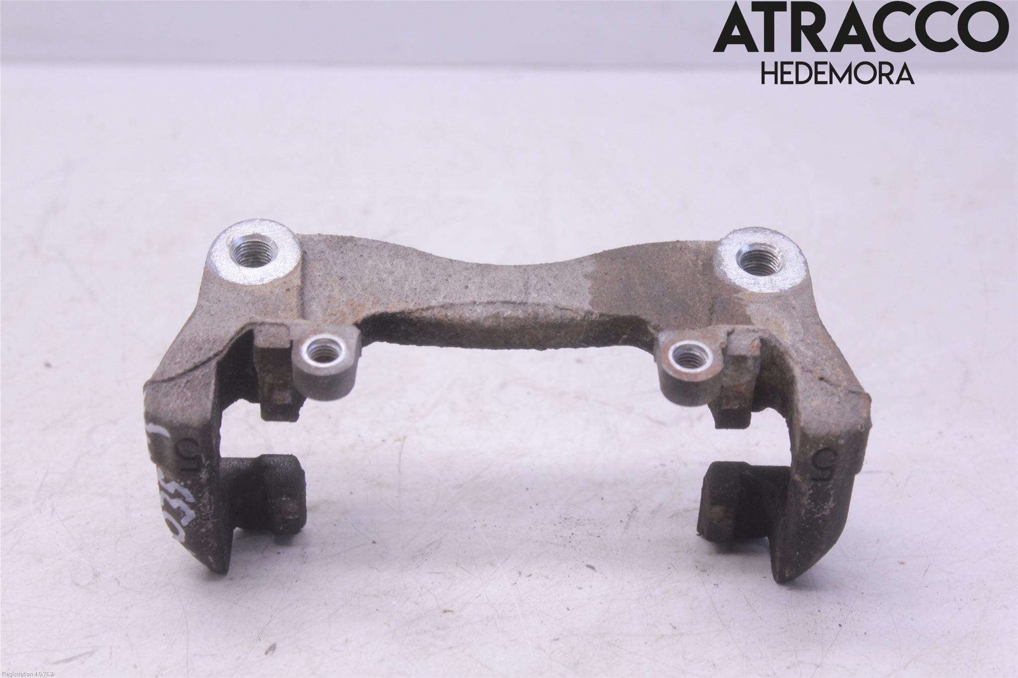 Toyota YARIS XP130 15-20 Bromsokshållare