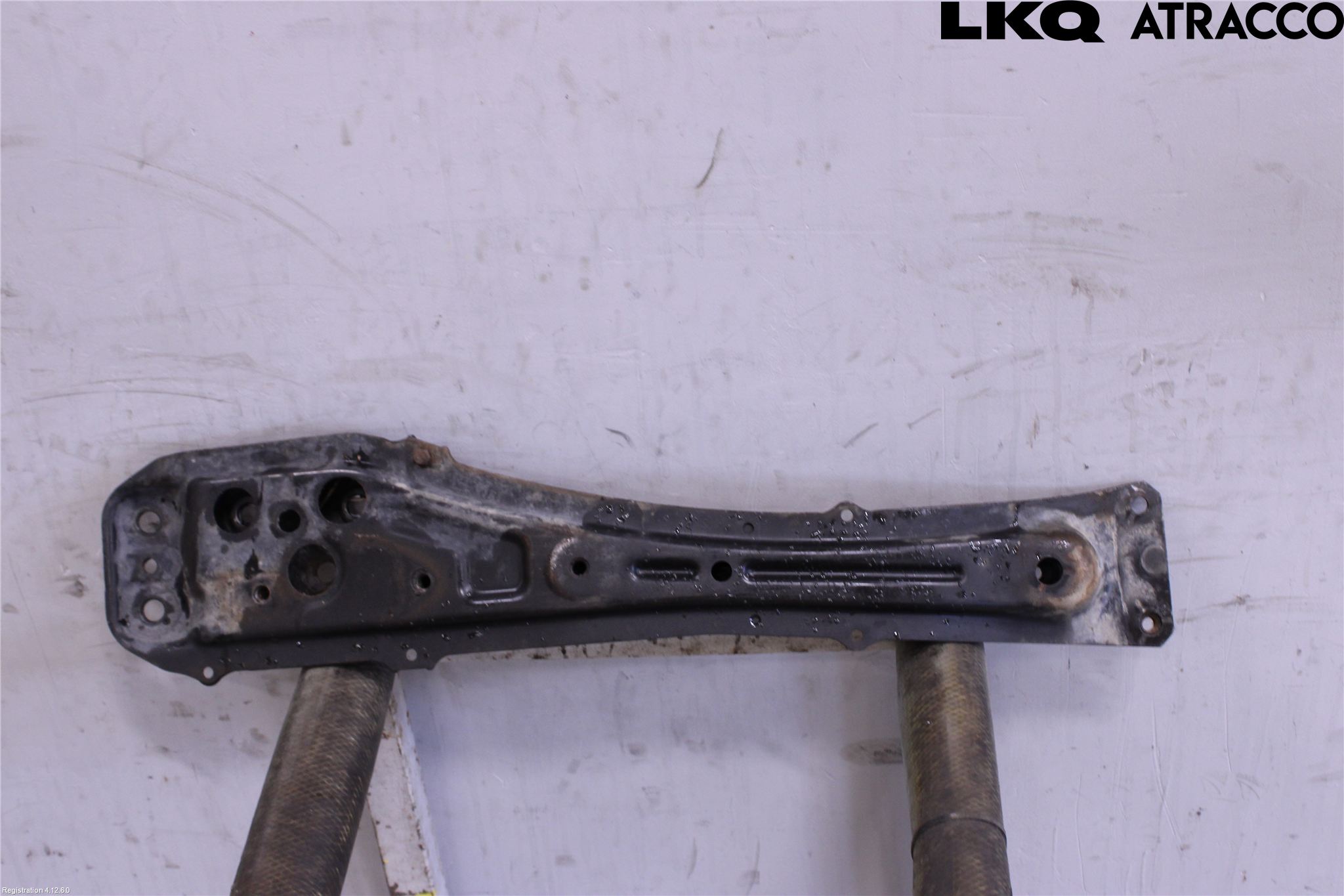 Toyota COROLLA 02-07 Framvagnsbalk