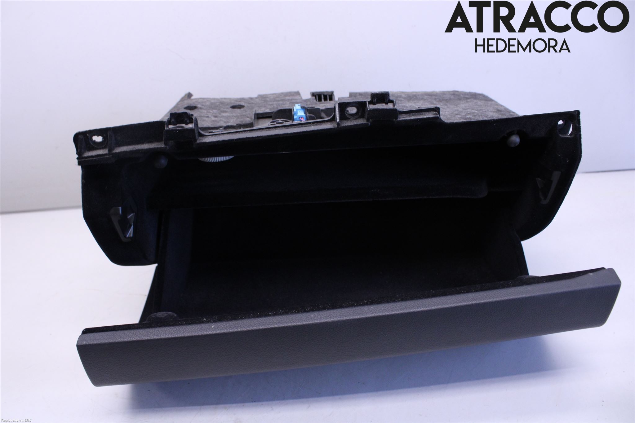 Mercedes-Benz MB E-KLASS (W212) 09-16 Handskfack