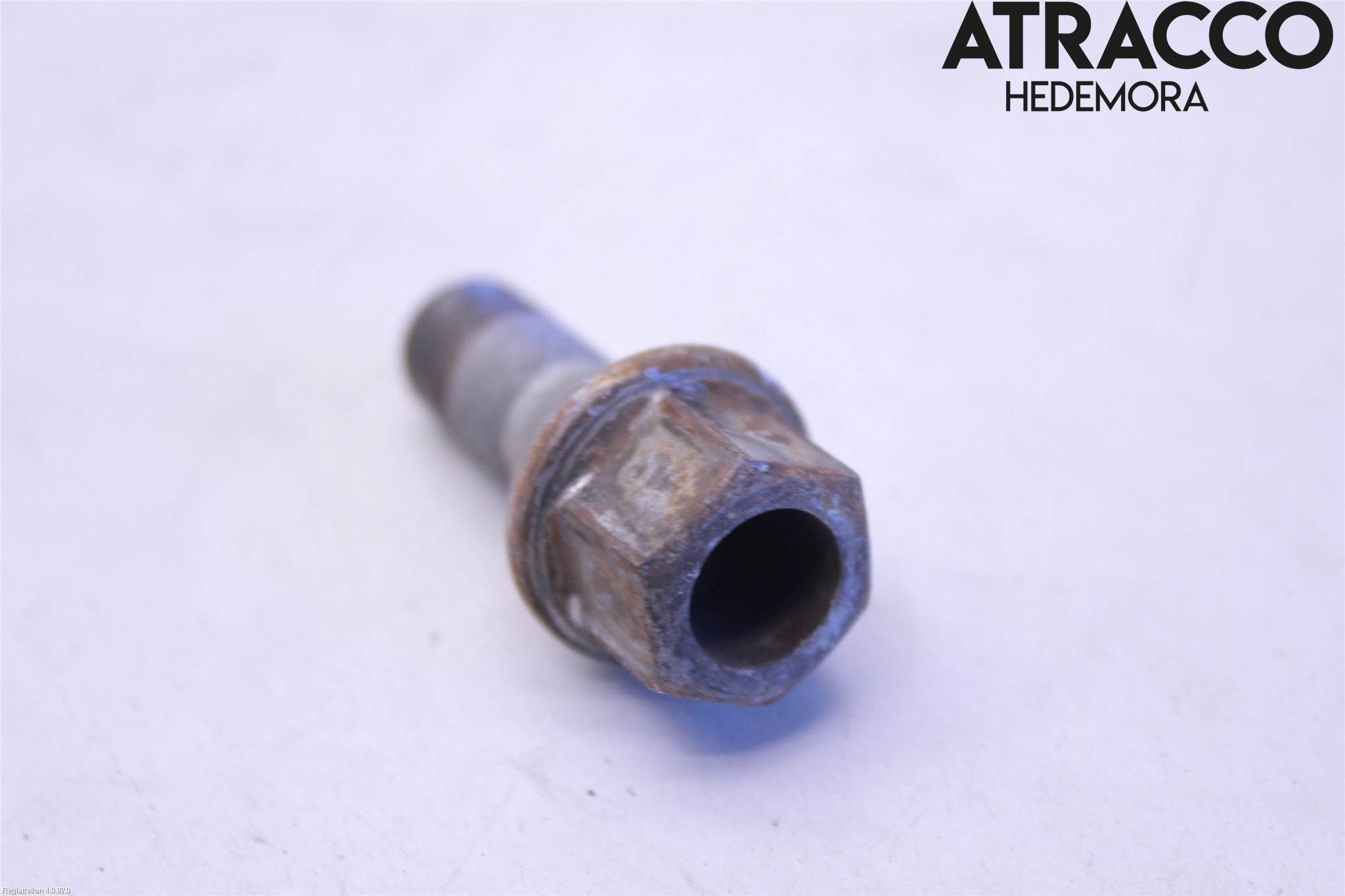 Fiat TIPO/CROSS 16- Hjulmutter-Bult-Sats