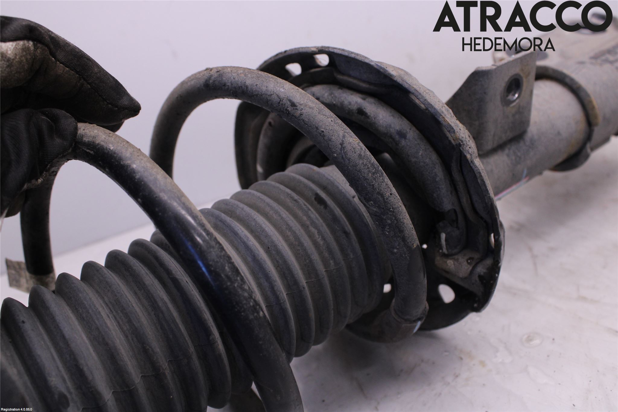 Kia OPTIMA 16-20 Fjäderben Fram Vänster