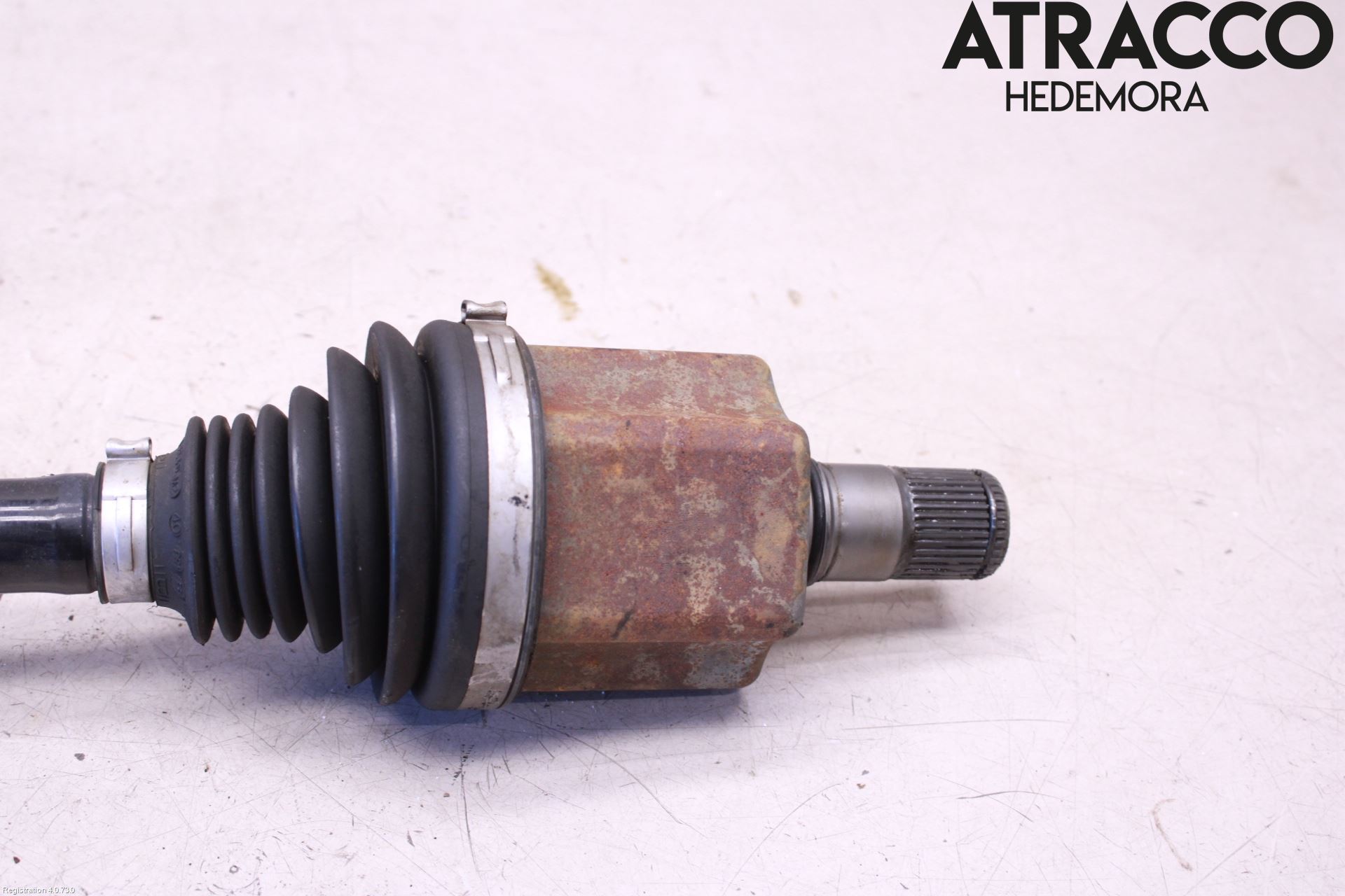 Audi Q3 8U 12-18 Drivaxel Fram Vänster