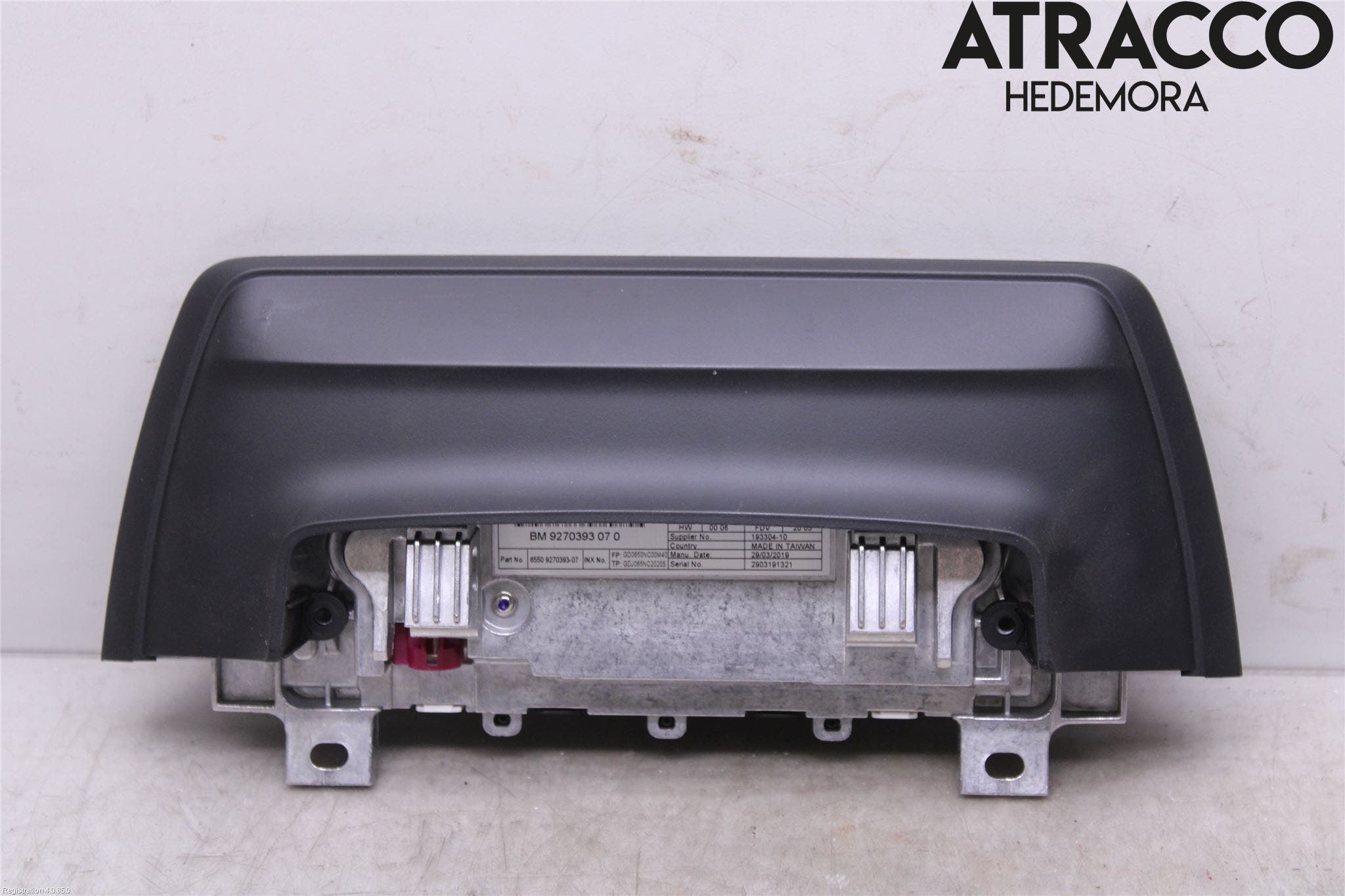 BMW 3 F30/F31/F80 12-19 Bildskärm