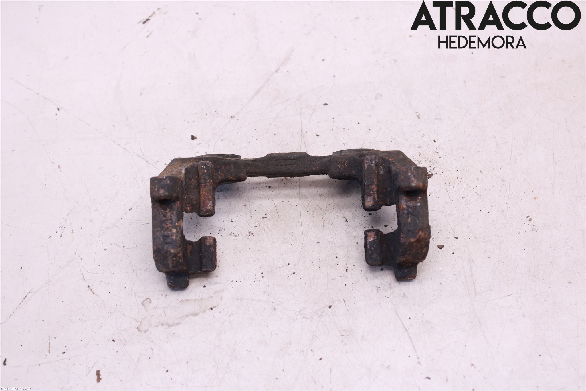 Mercedes-Benz MB C-KLASS (W204) 07-15 Bromsokshållare