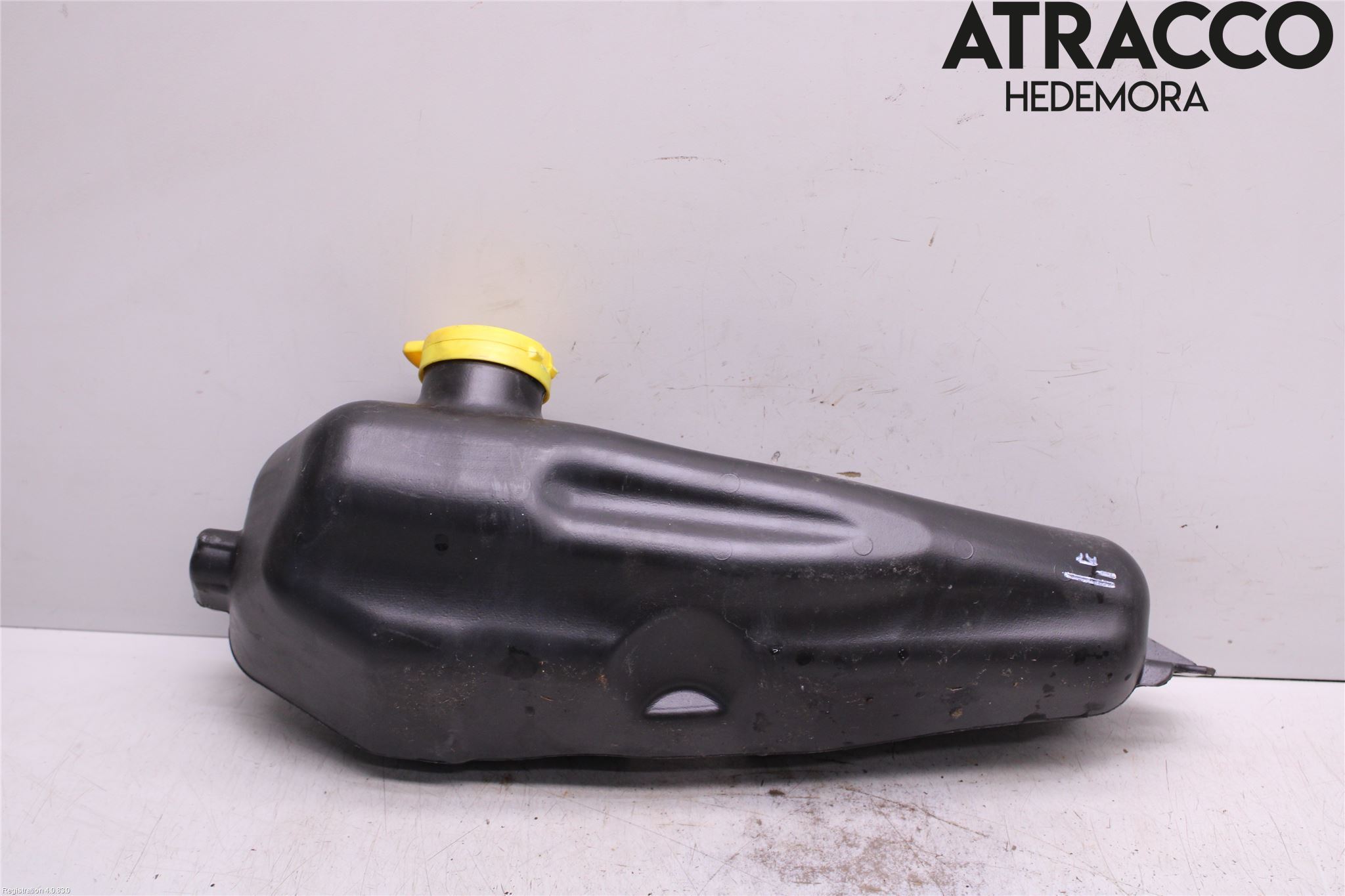 Dacia SANDERO/STEPWAY 13-20 Spolartank Vindruta