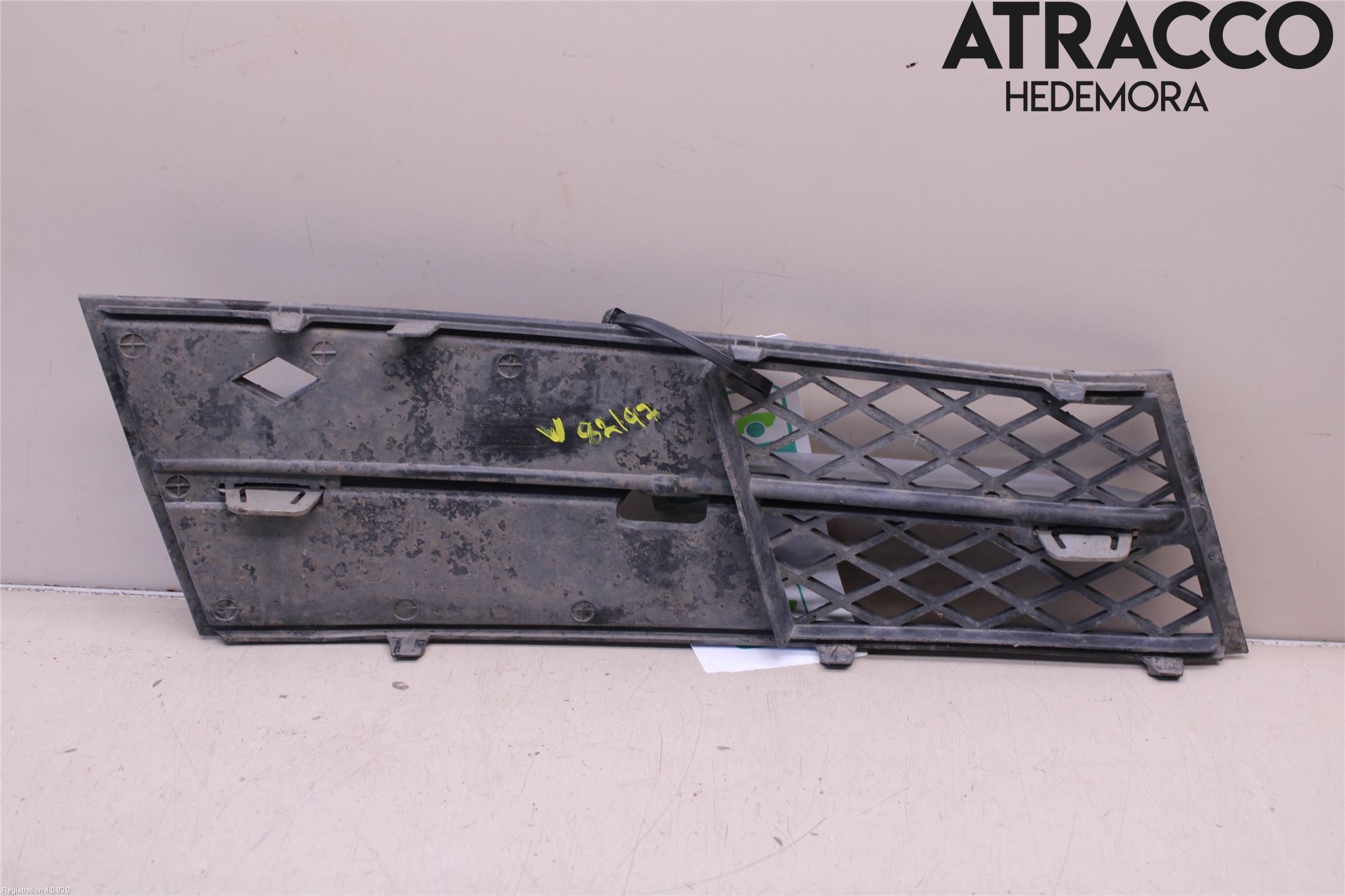 BMW 5 F10/F11/F18 09-17 Dimljussarg Fram