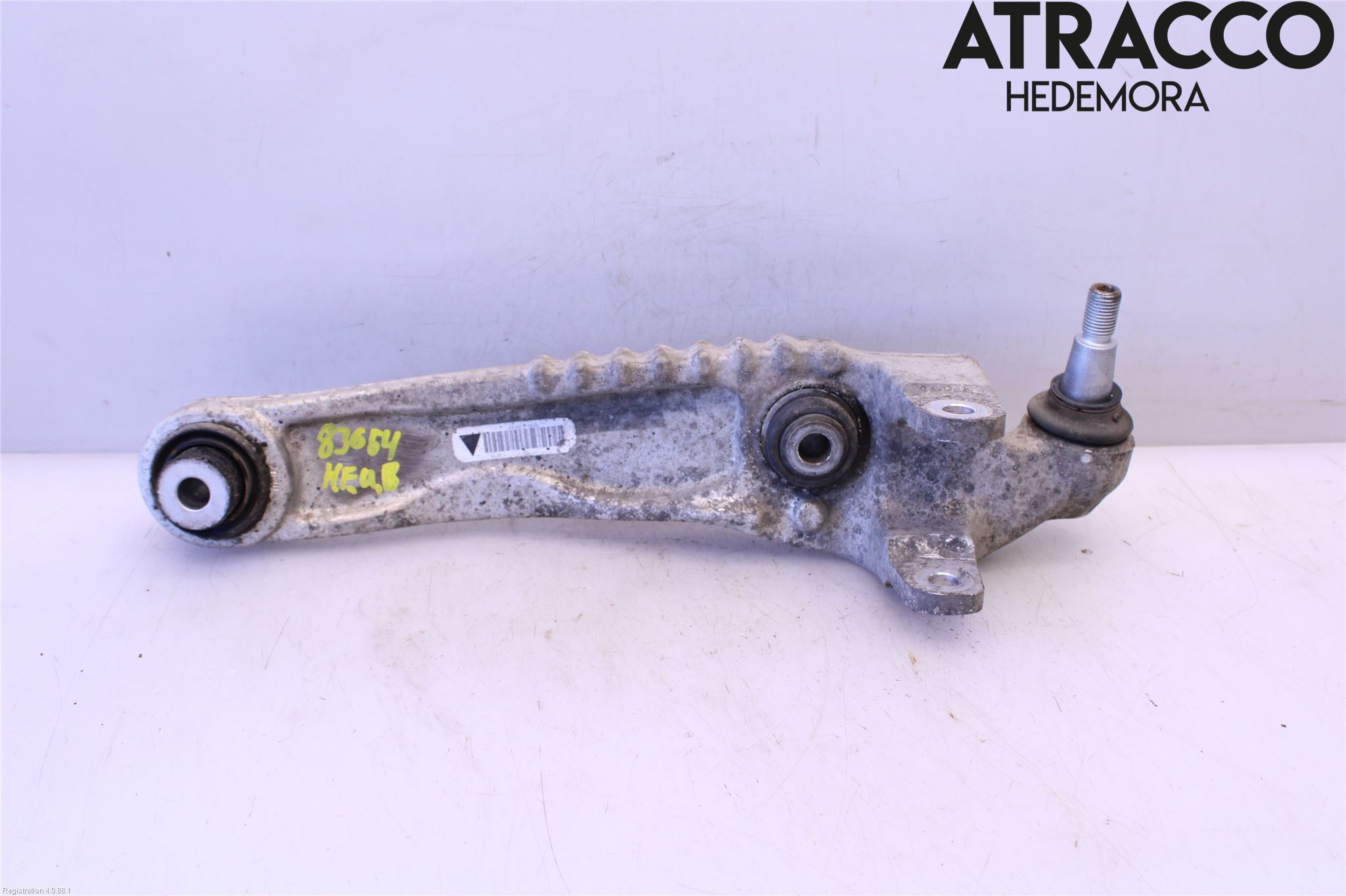 Jaguar F-PACE Bärarm Fram Undre Hö