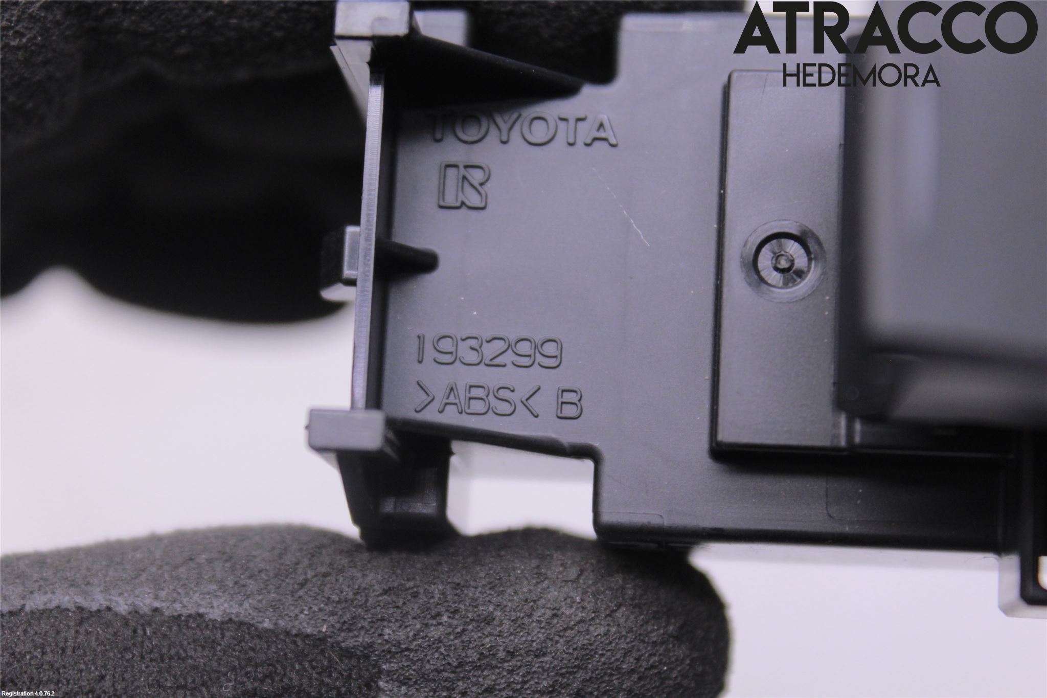 Lexus UX/300e 19- Strömställare Elhiss