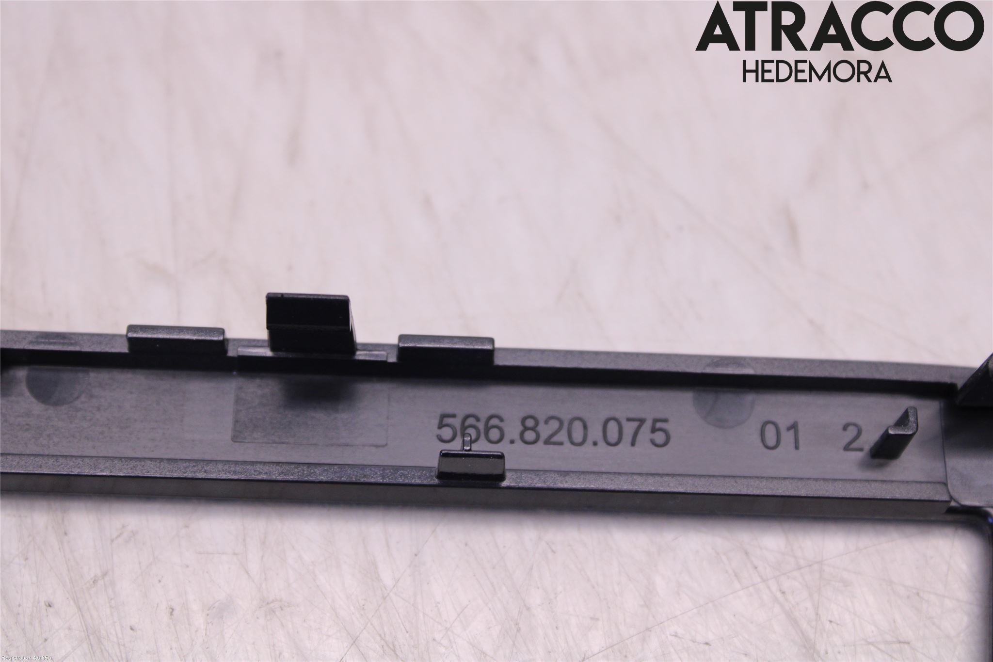 Skoda KODIAQ 17-24 Instrument-Radio Sarg