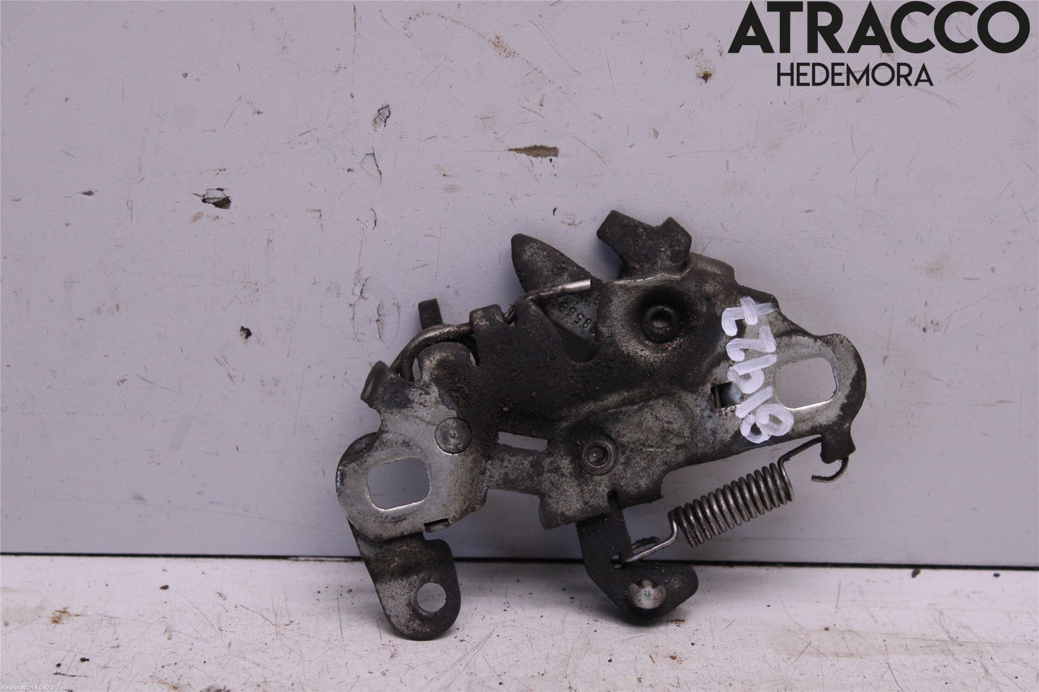 Peugeot 3008 17-24 Huvlås