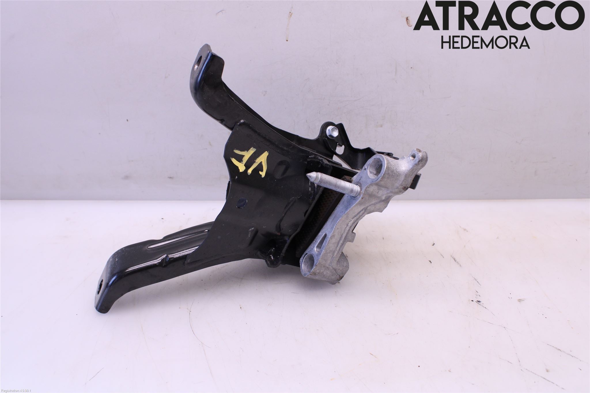 Toyota COROLLA 19- Motorfäste