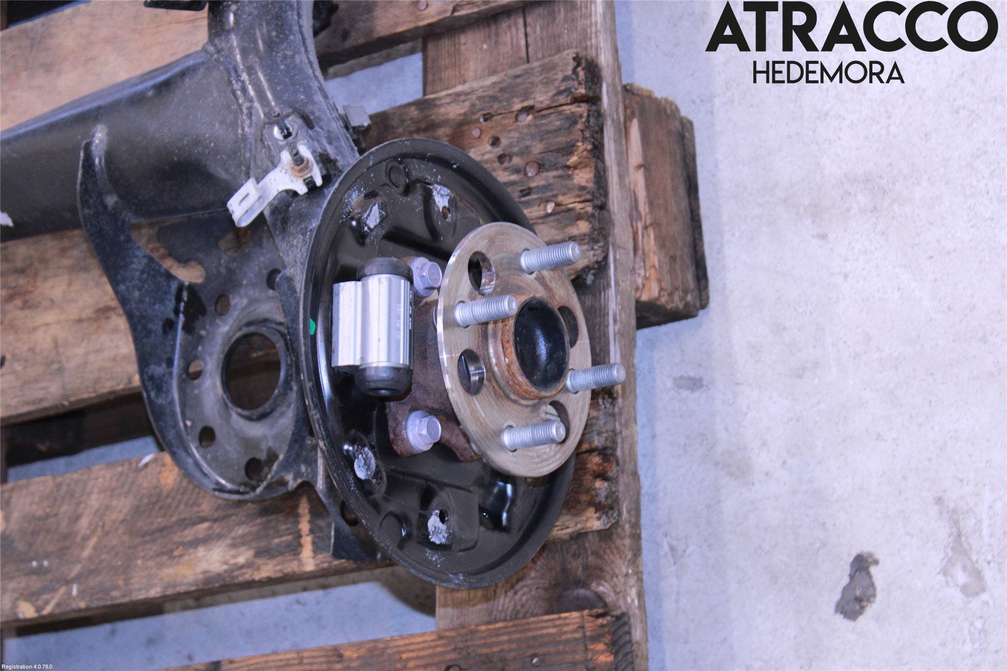 Toyota YARIS XP130 15-20 Bakaxelbalk