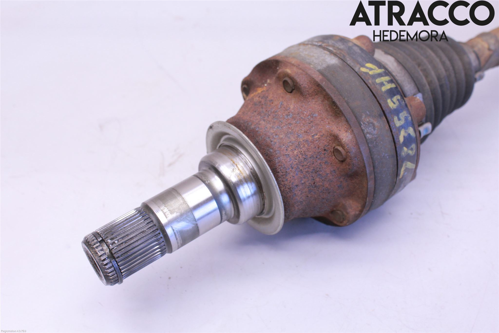 Porsche CAYENNE 03- Drivaxel Fram Höger