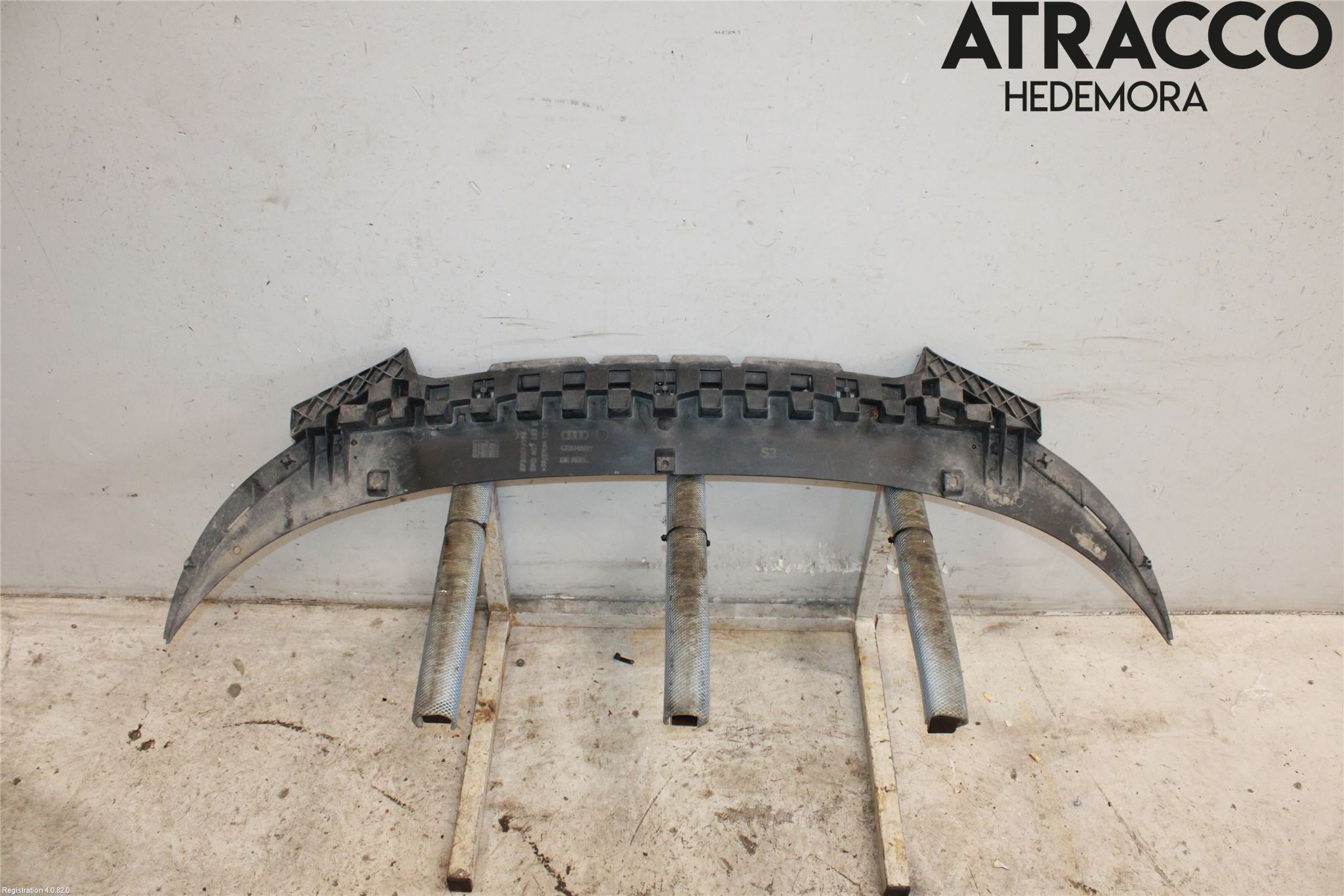 Audi A3/S3 05-13 Hasplåt Plåt-Plast